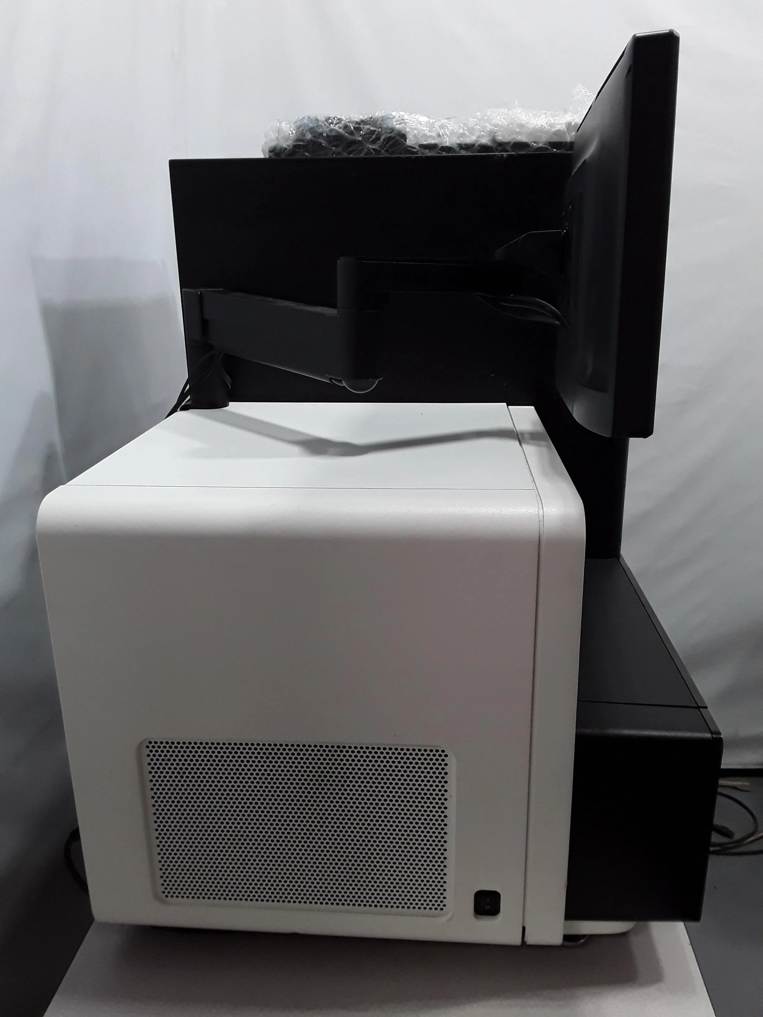 Illumina HiSeq 2000 Genome Sequencer DNA Sequencer Molecular Biology