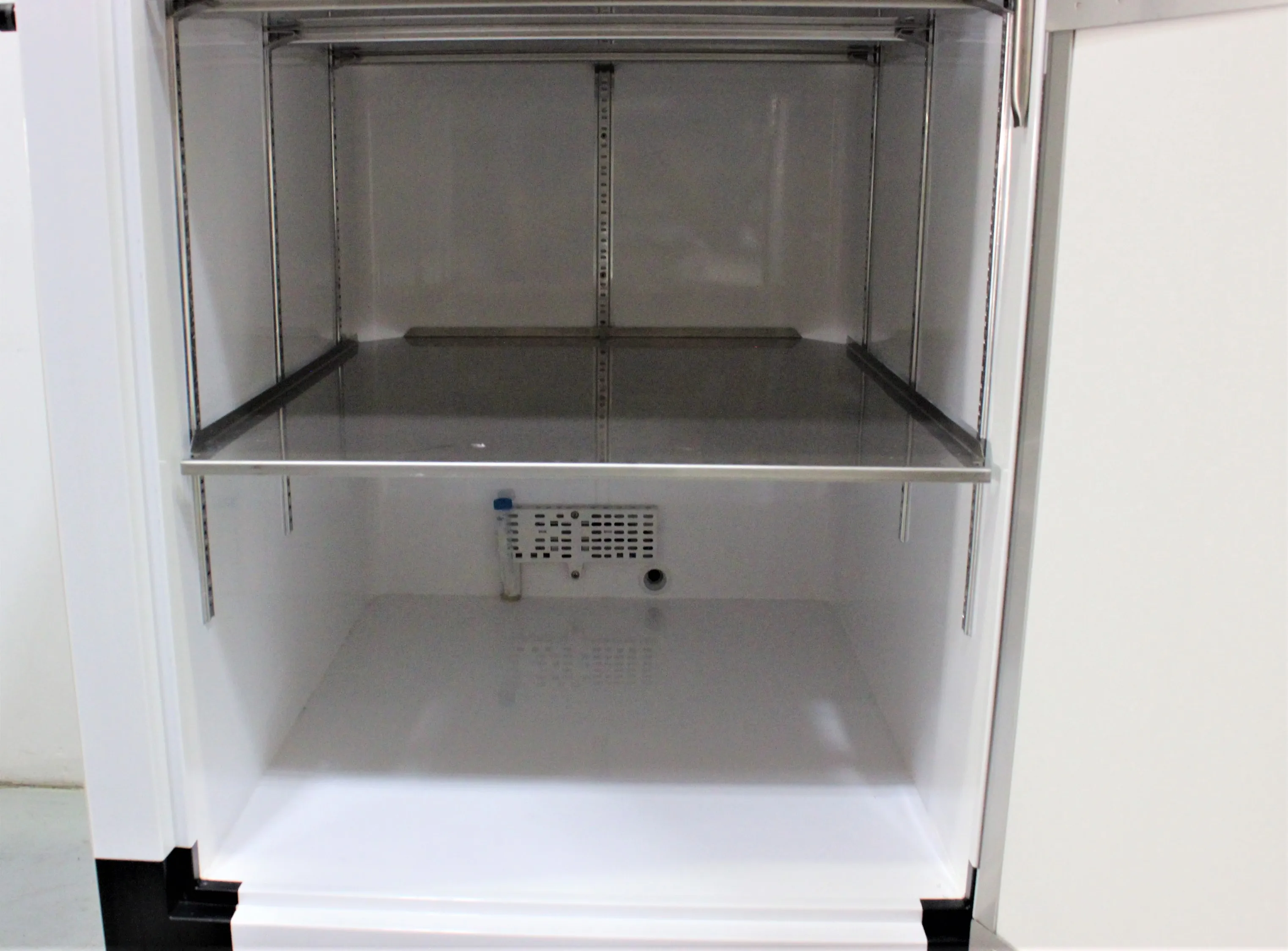 Thermo Scientific TSX400D Ultra-Low Freezer - Used