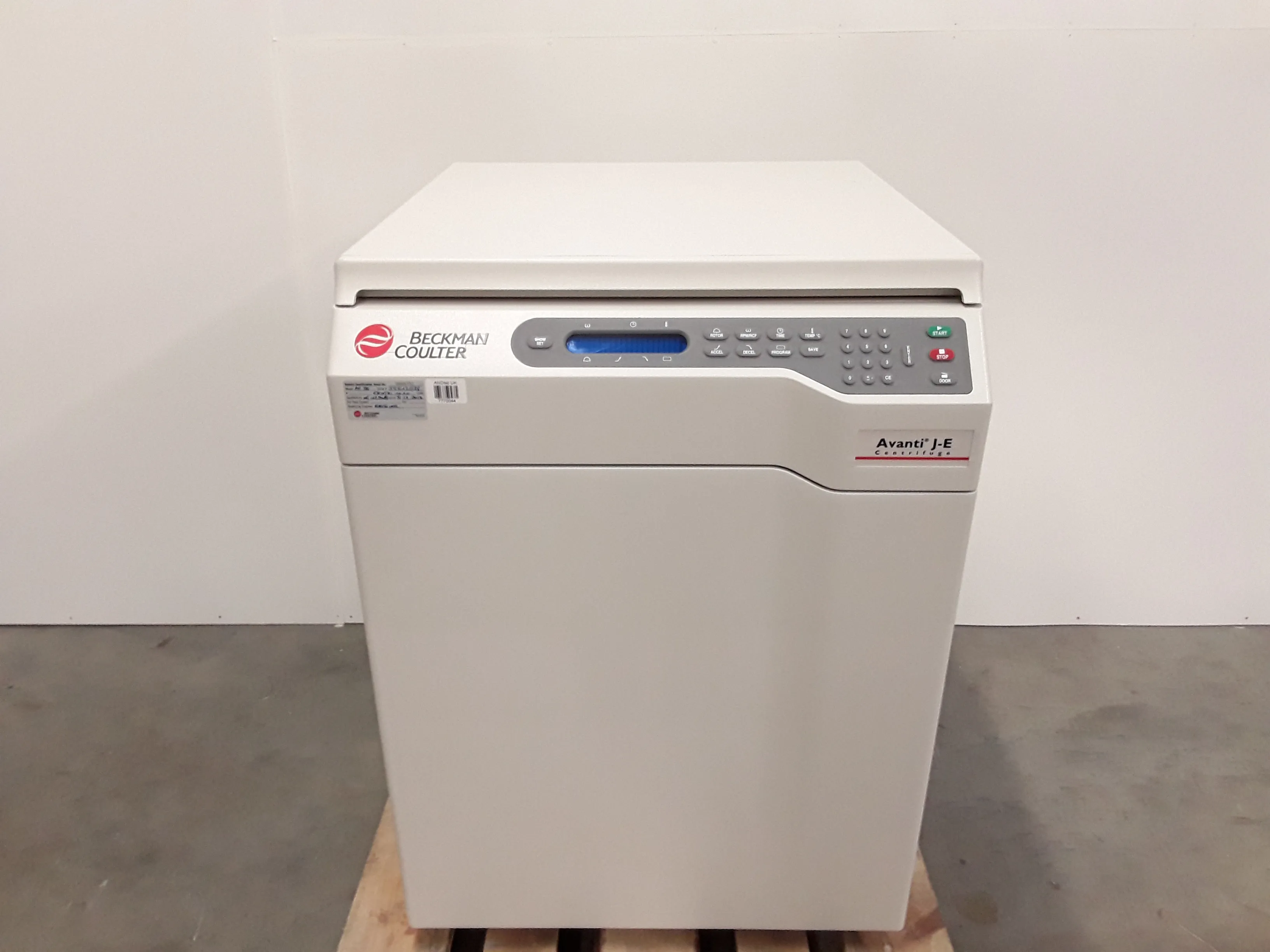 Beckman Coulter Avanti J-E Centrifuge