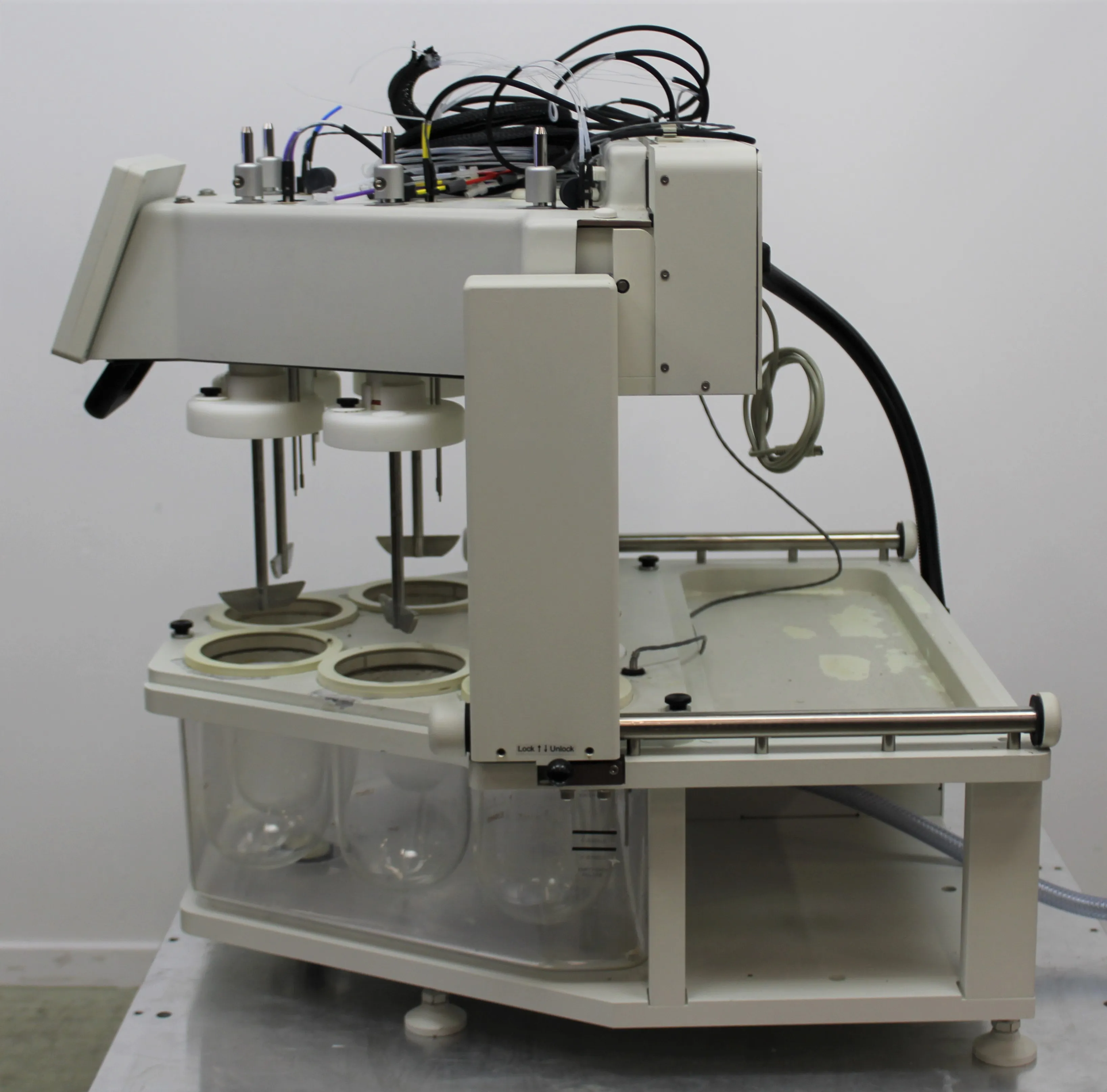 Varian VK7025 Dissolution Apparat with Dosage Delivery Module (DDM) - P/N:11-6005