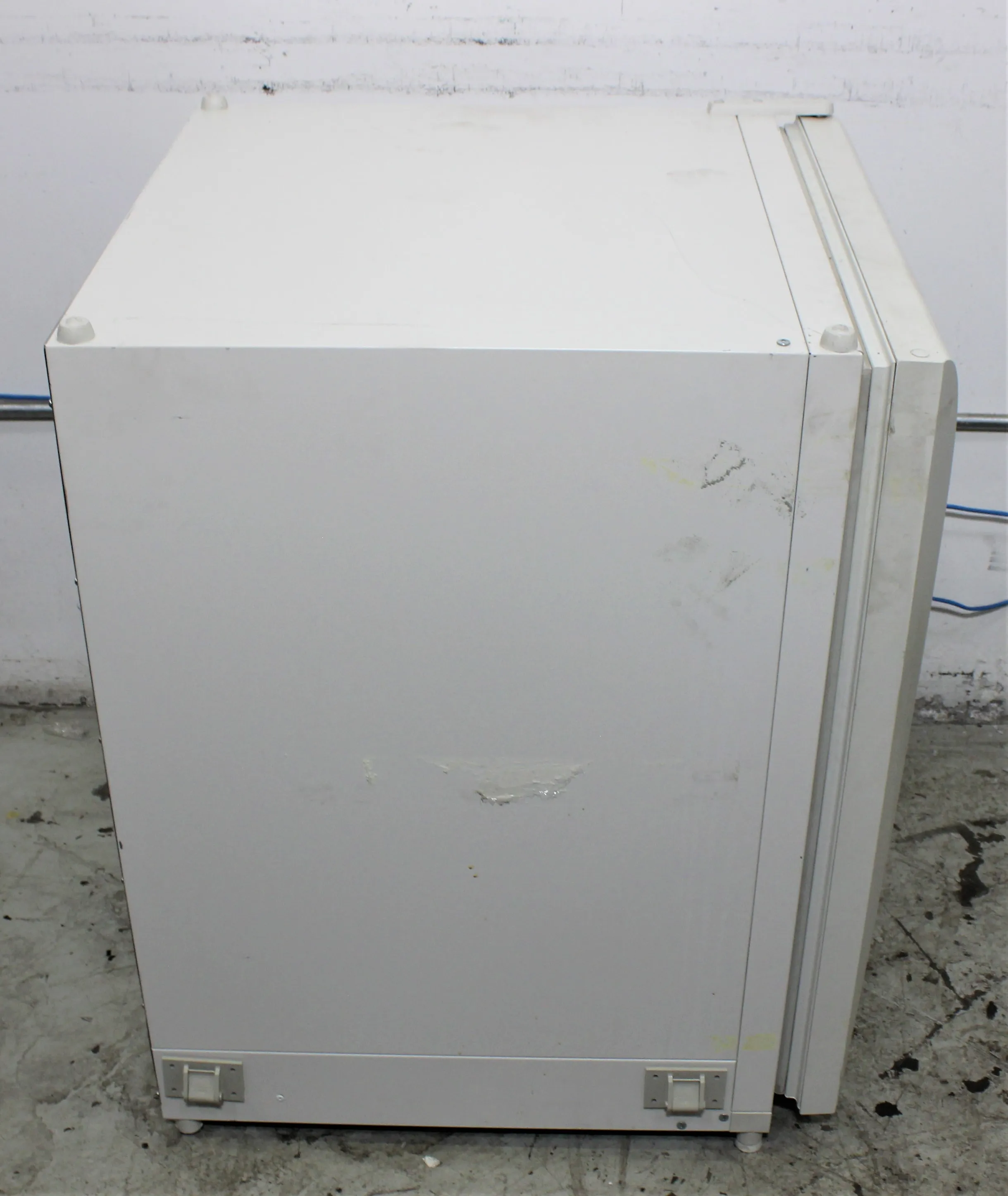 Kendro HERAcell C CO2 Incubator - AS-IS, For Parts or Not Working, Taiwan - 99107349