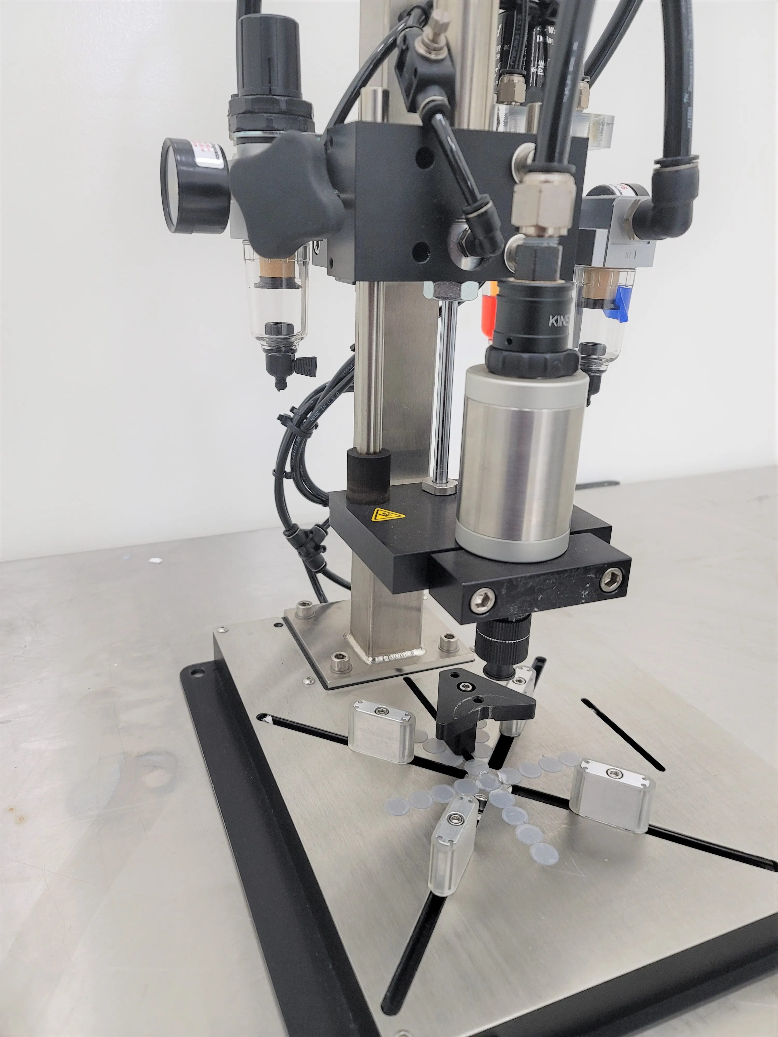 Kinex Cappers SA-1000 Benchtop Capping Machine