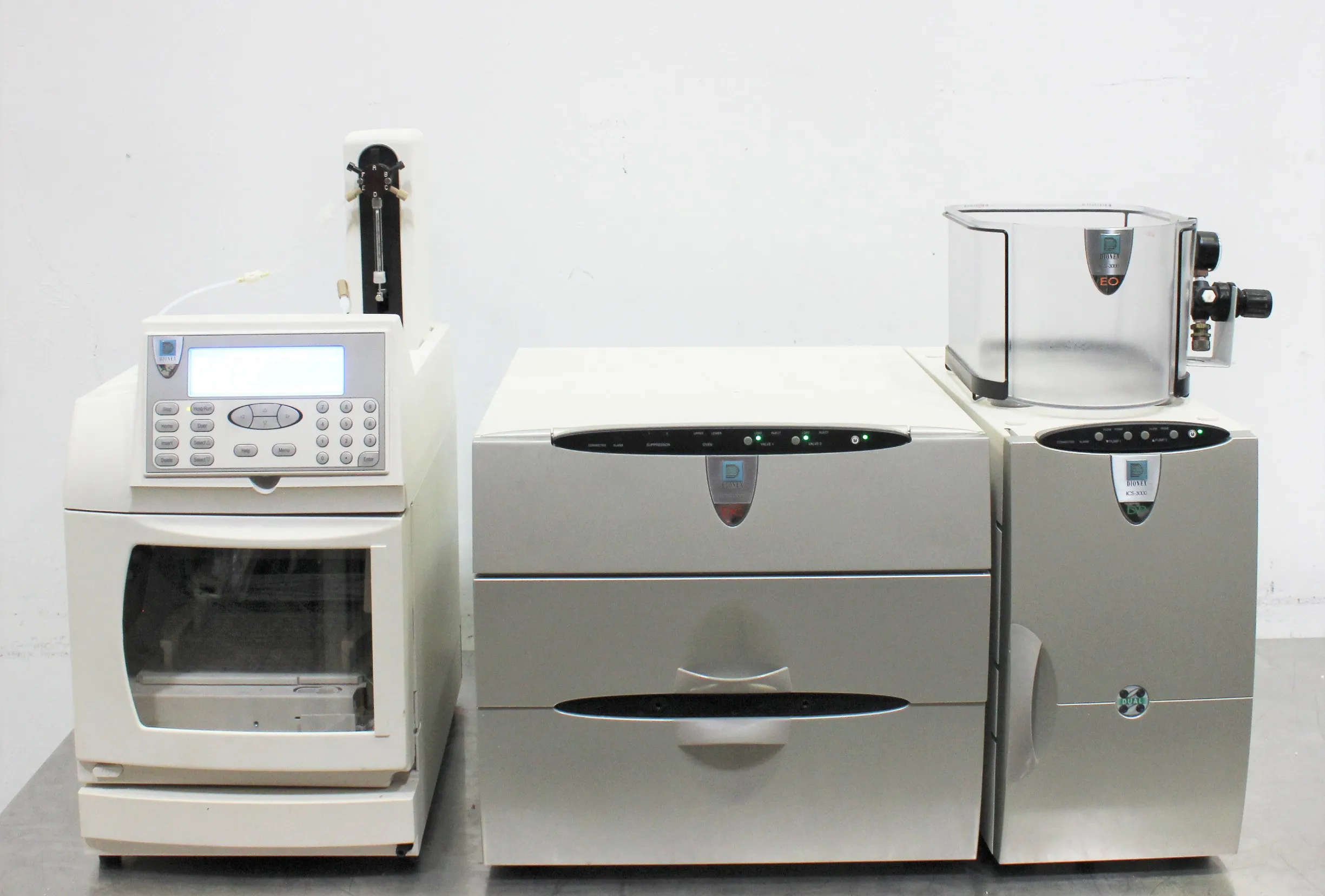 Dionex ICS-3000 HPLC System with AS-1 Autosampler, DC-2 Detector, and DP-1/SP-1 Pump