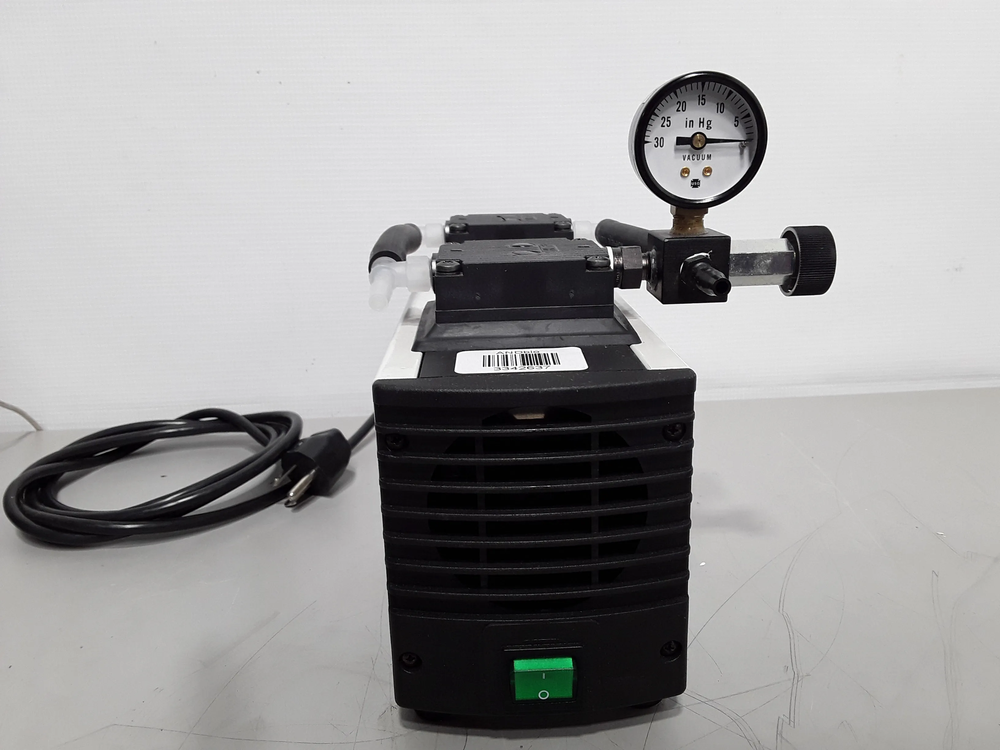 KNF Lab Filtration Pump Model UN816.1.2KT.45P Vacuum Pump