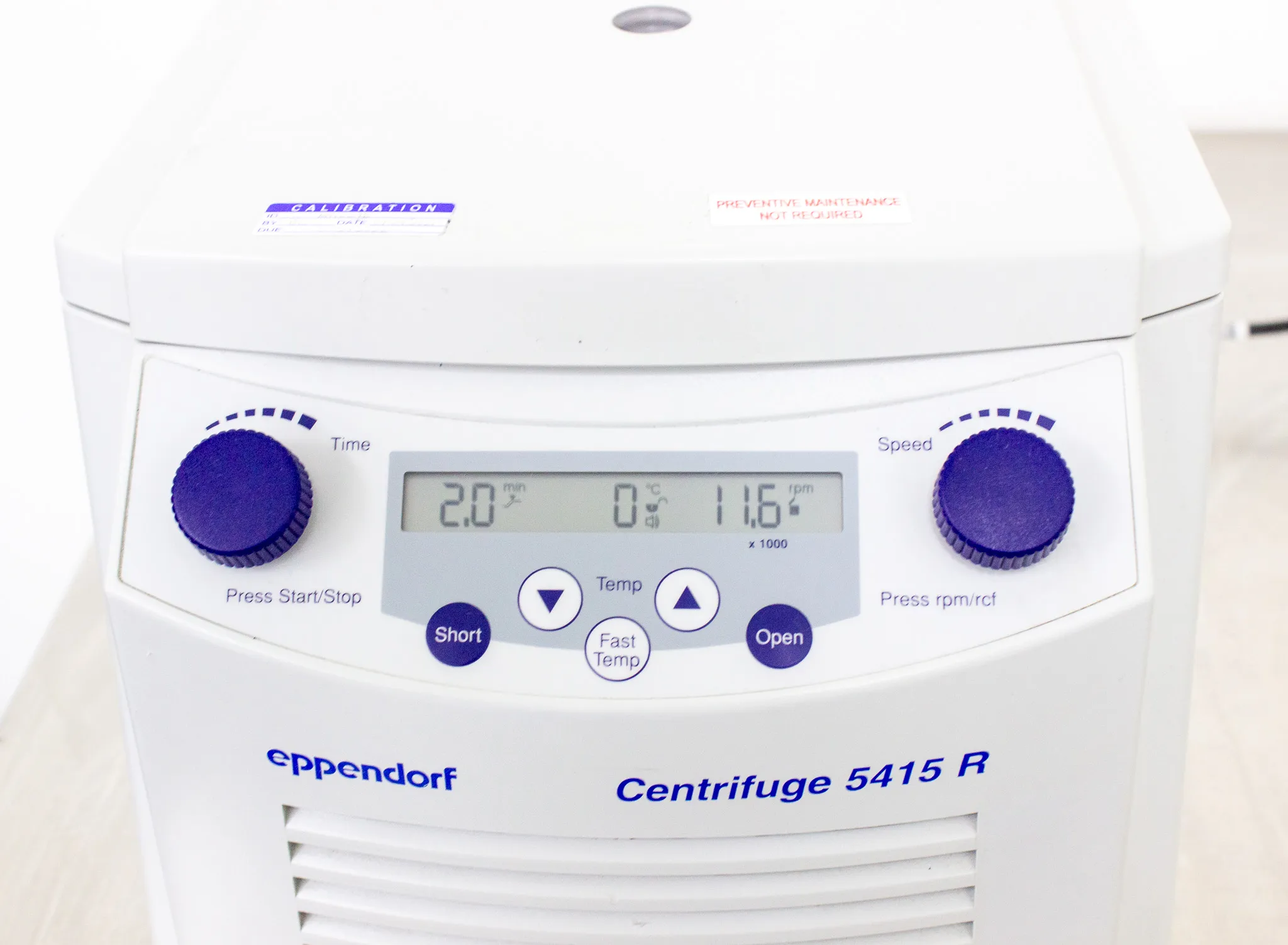 Eppendorf 5415R Refrigerated Micro Centrifuge with FA-45-24-11 Rotor