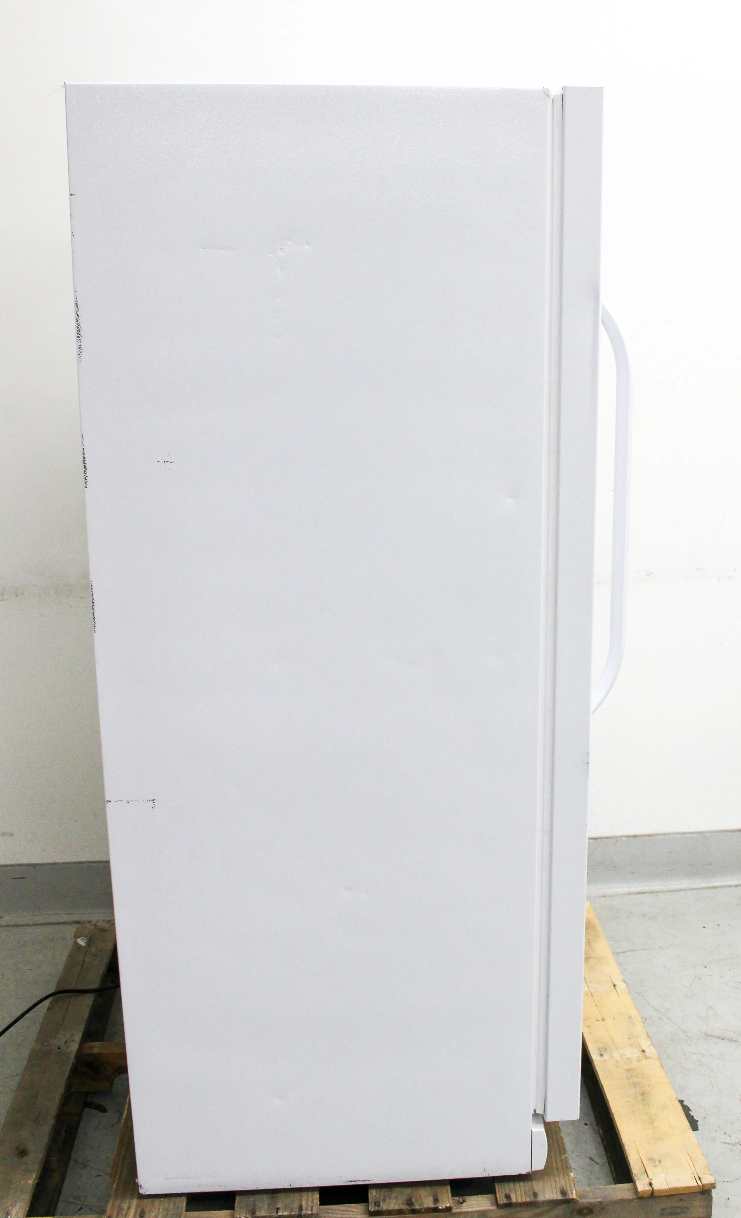 Frigidaire 16.63-cu ft Upright Refrigerator (White)