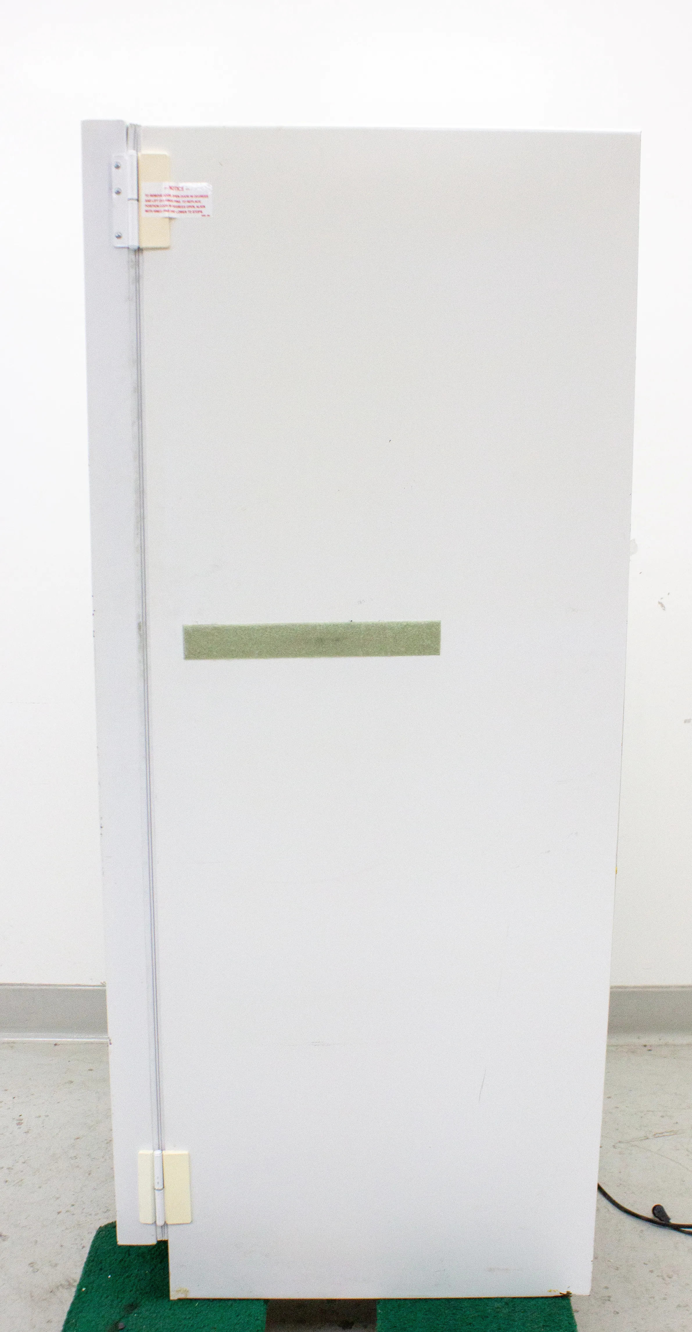 VWR General Purpose Upright -20c Freezer Model SCBMF-3020