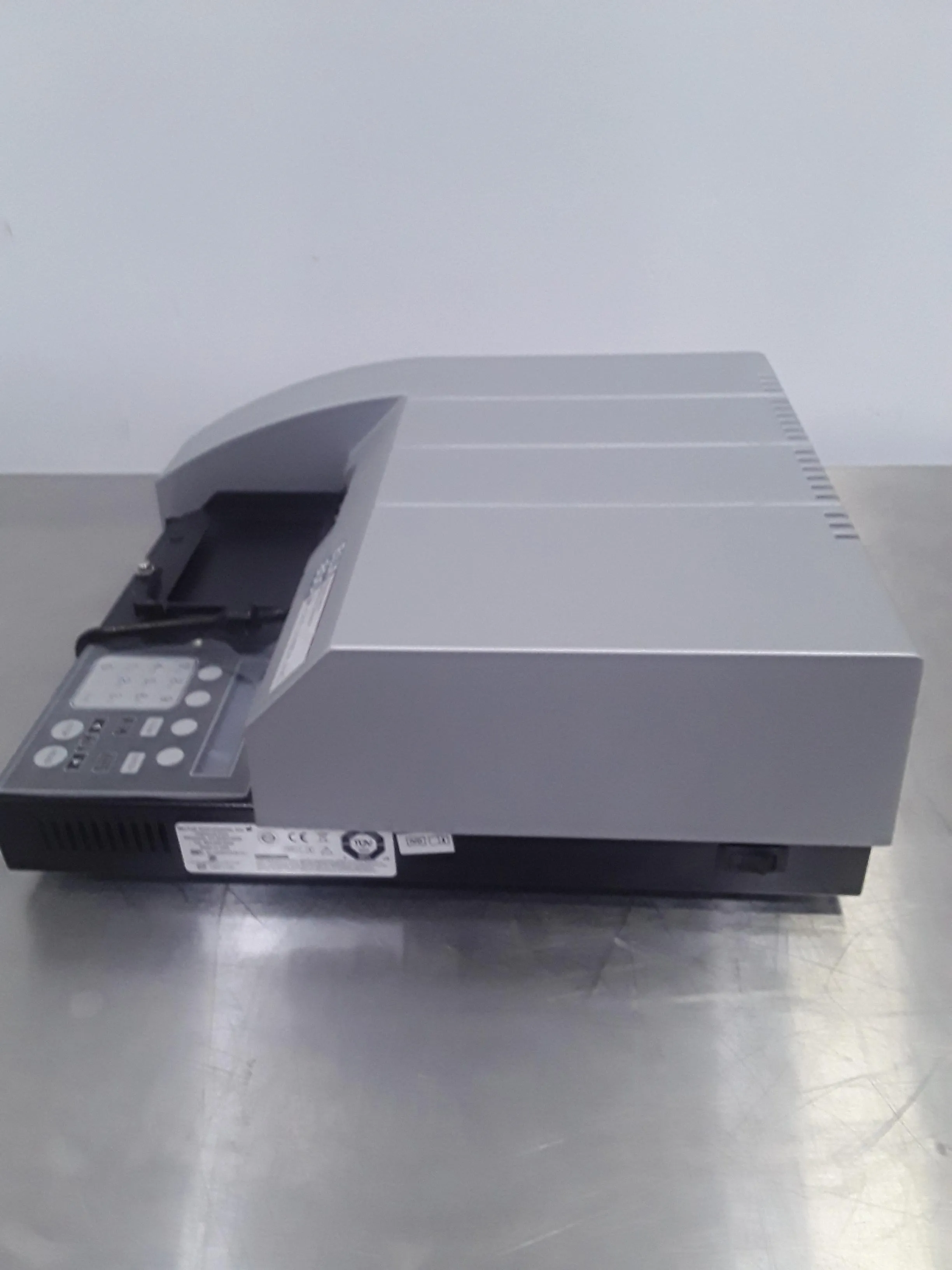 Bio-Tek ELx800GNBOLI Absorbance Microplate Reader