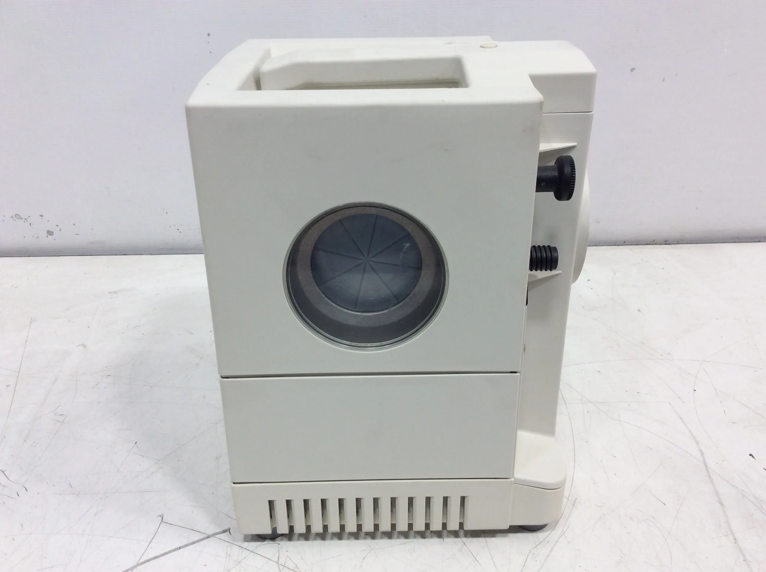 BUCHI V-700 Vacuum Pump - Oil-Free Diaphragm Pump - Used in Great Condition