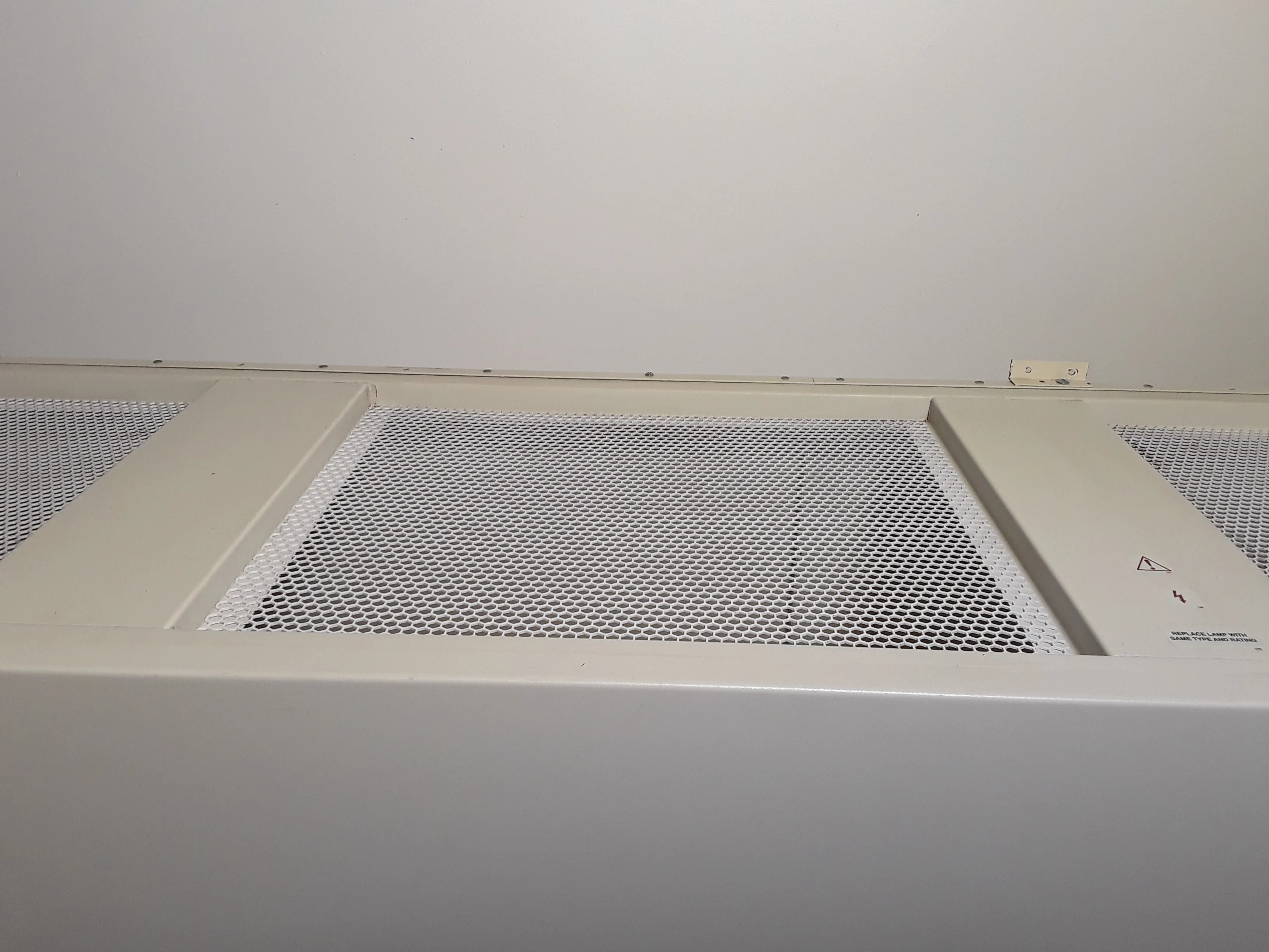 NuAire AireGard Laminar Airflow NU-201-630 Clean Hood / Laminar Flow Hood