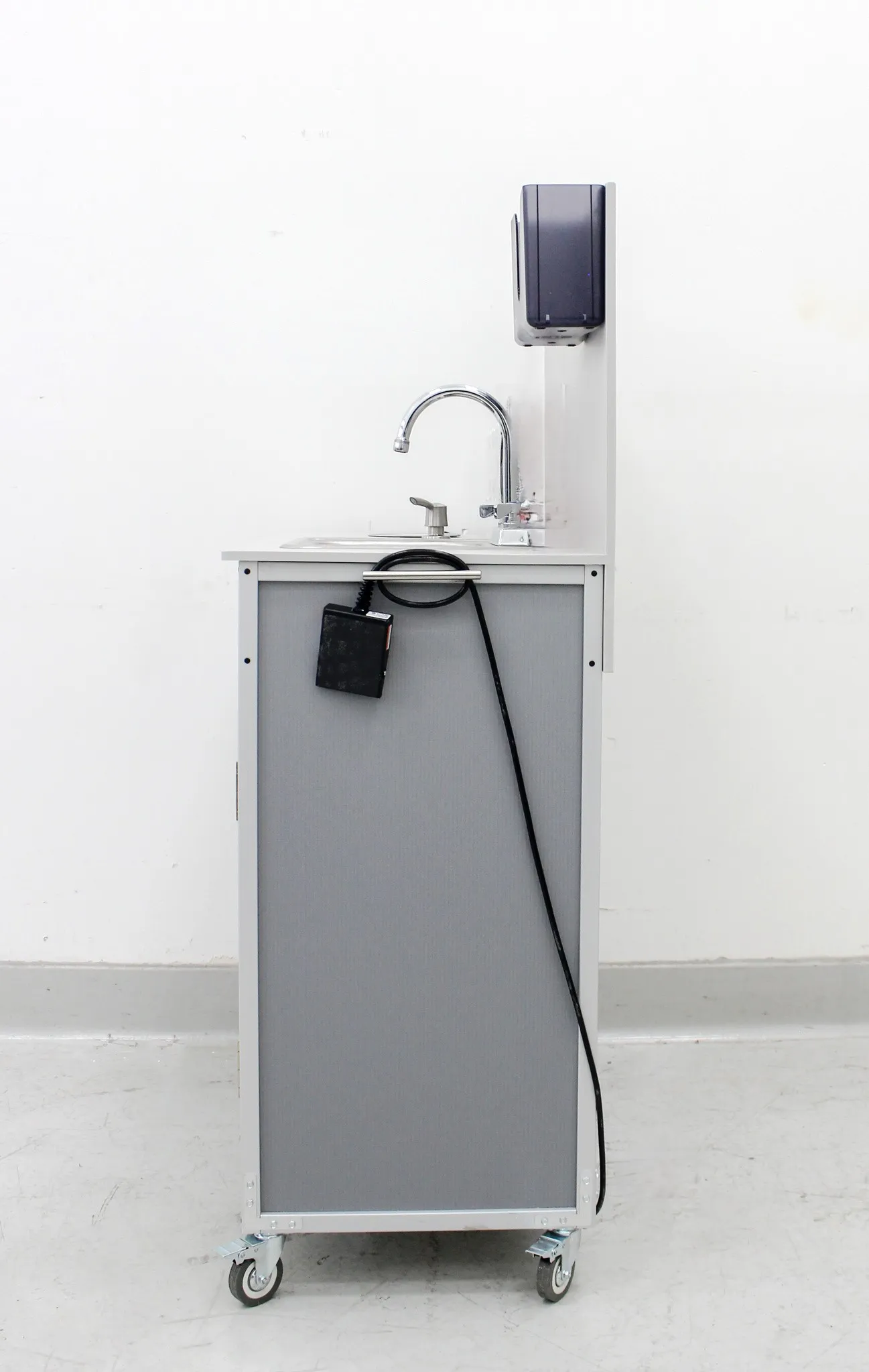 Portable Single Basin Sanitizing Station - Model: HWS-009S