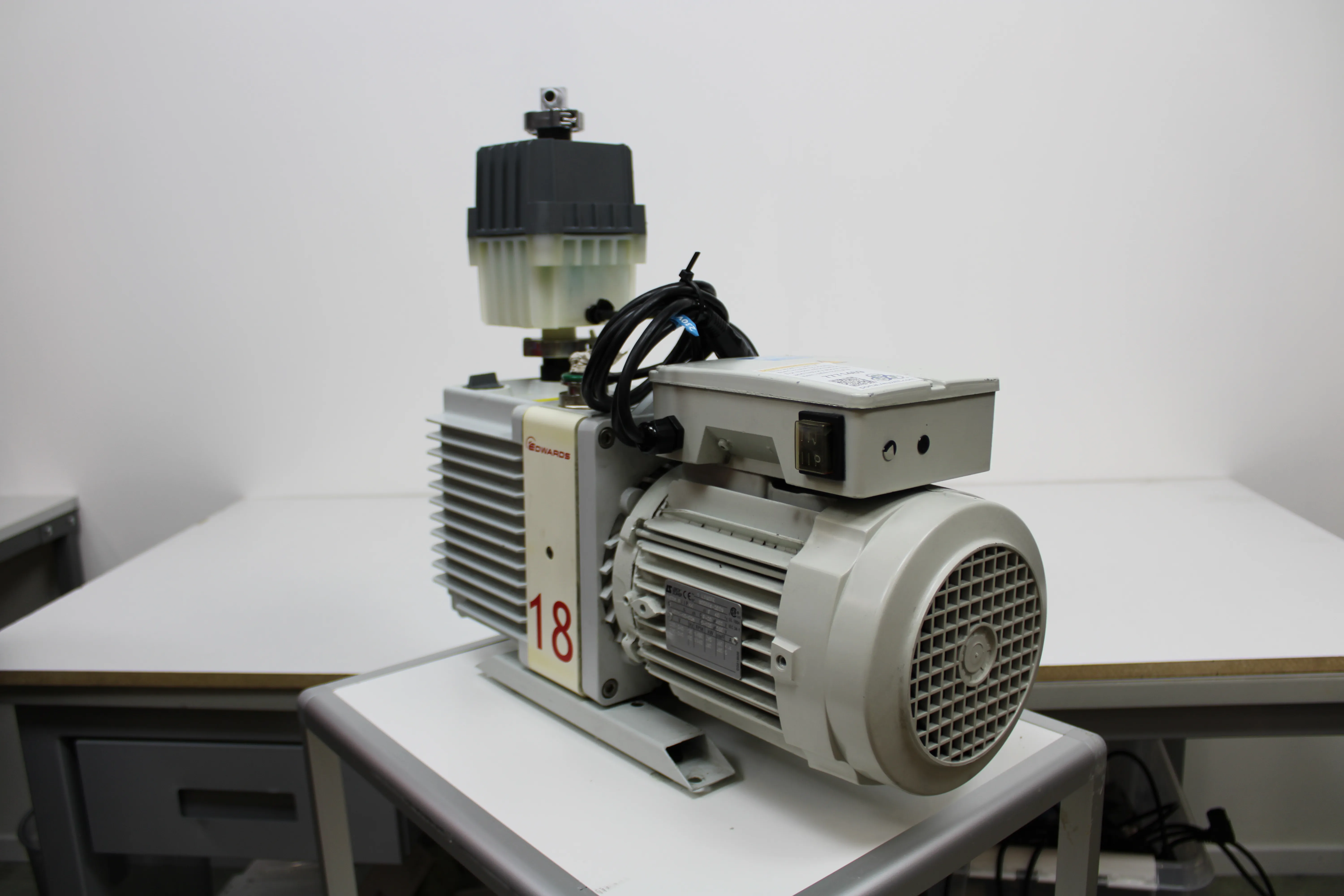 Edwards Pump 18 Vacuum Pump