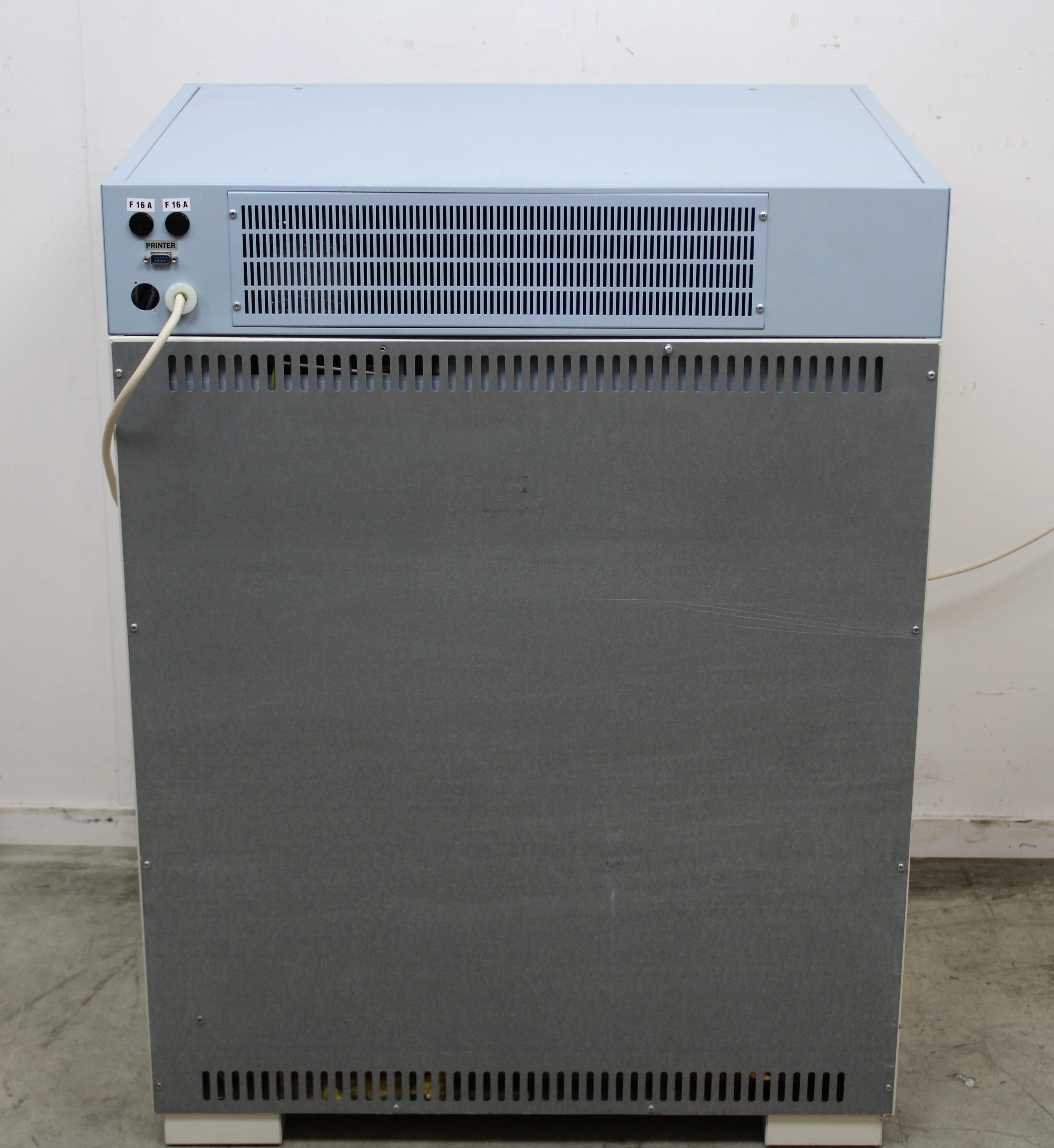 MMM Friocell 111 Incubator B071556