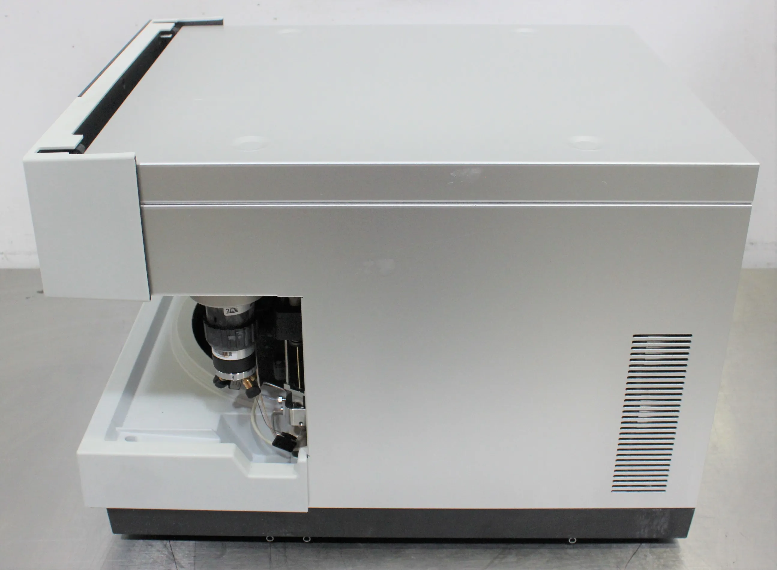 Thermo Fisher WPS-3000TRS Rapid Separation Well Plate Autosampler - Used