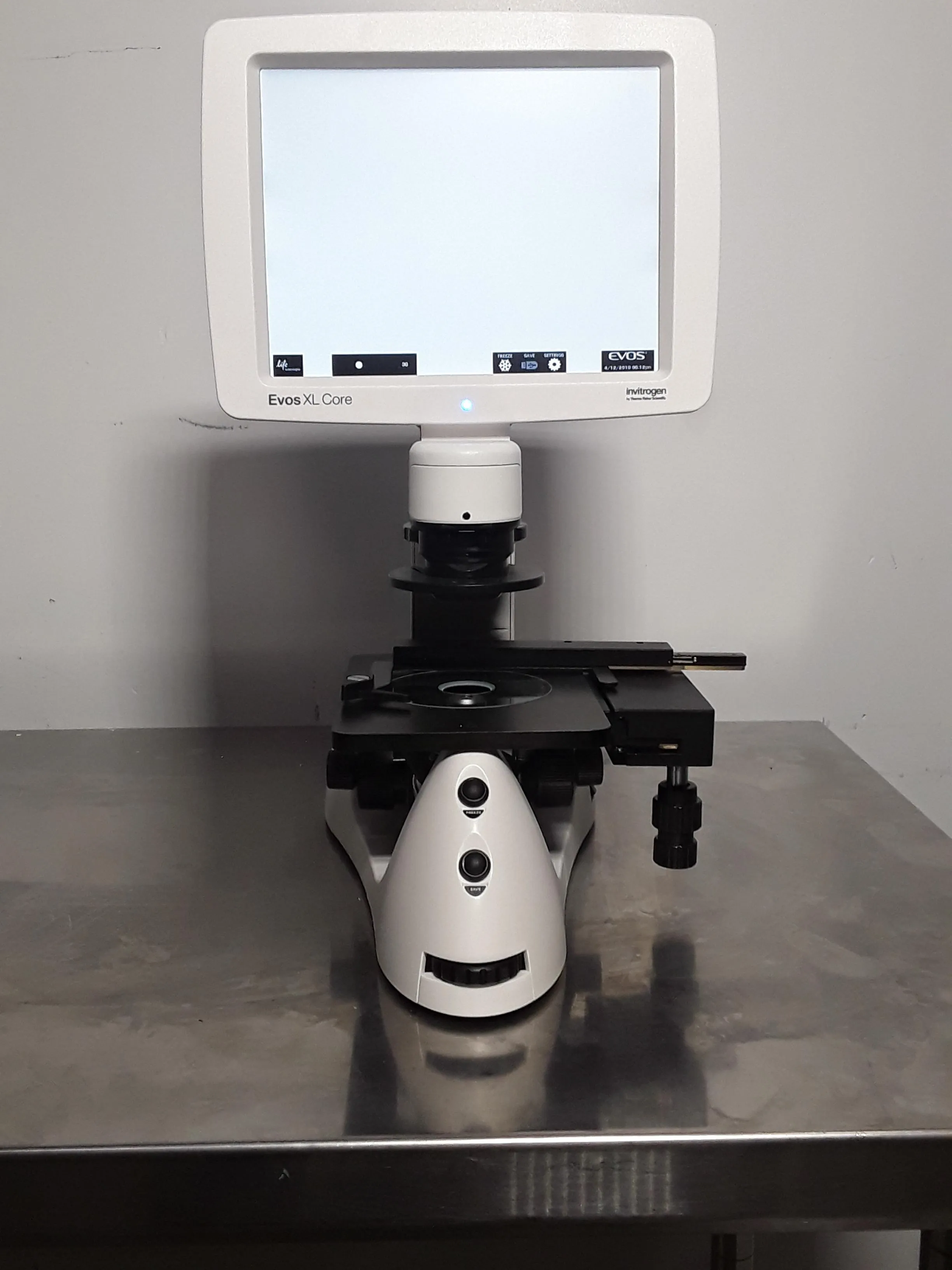 Used Invitrogen EVOS XL Core Imaging System AMEX1000 Microscope / Imager