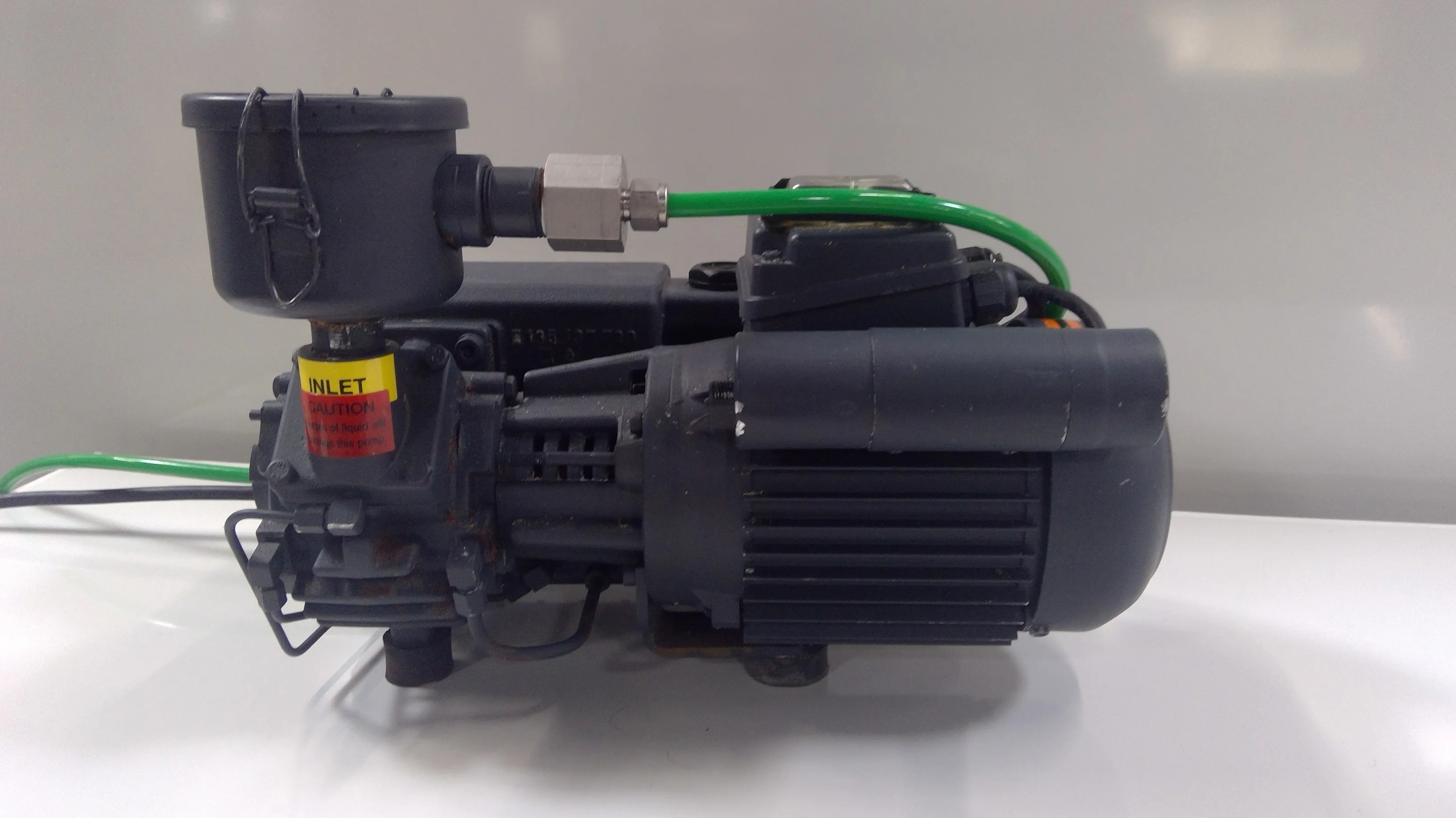 Busch R5 RA/RC 0010/0016 C Oil-lubricated Rotary Vane Vacuum Pump