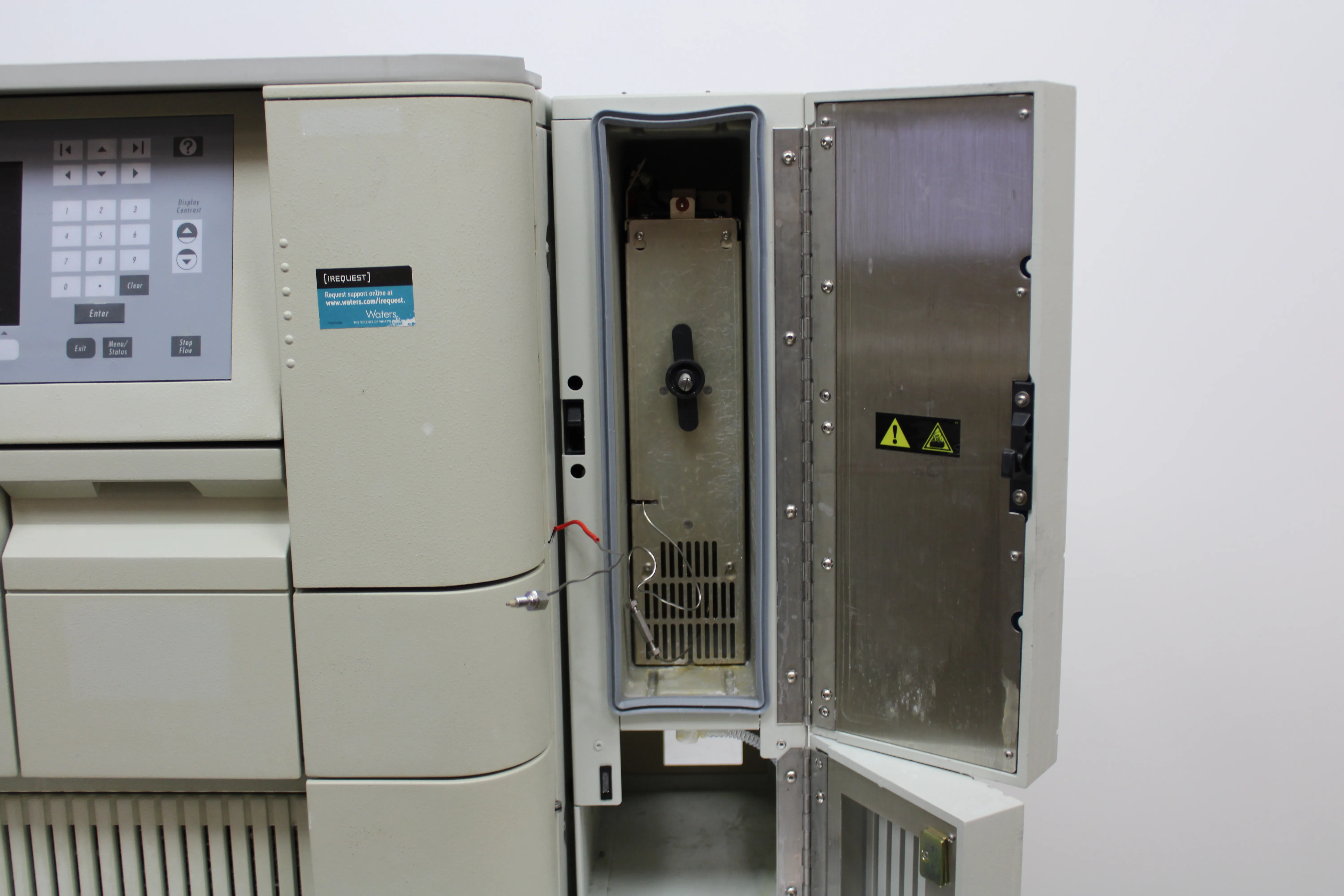 Waters HPLC 2695(Parts-AS-IS) Laboratory Equipment