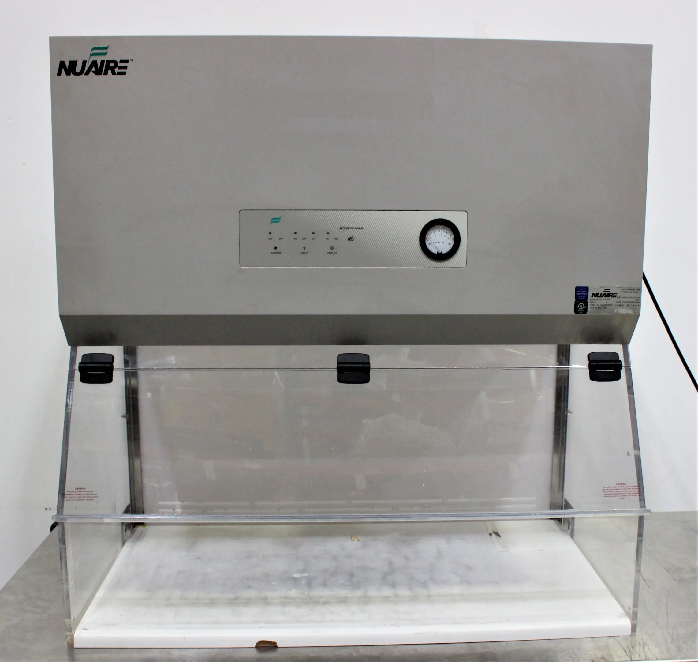 NuAire NU-126 Fume Hood