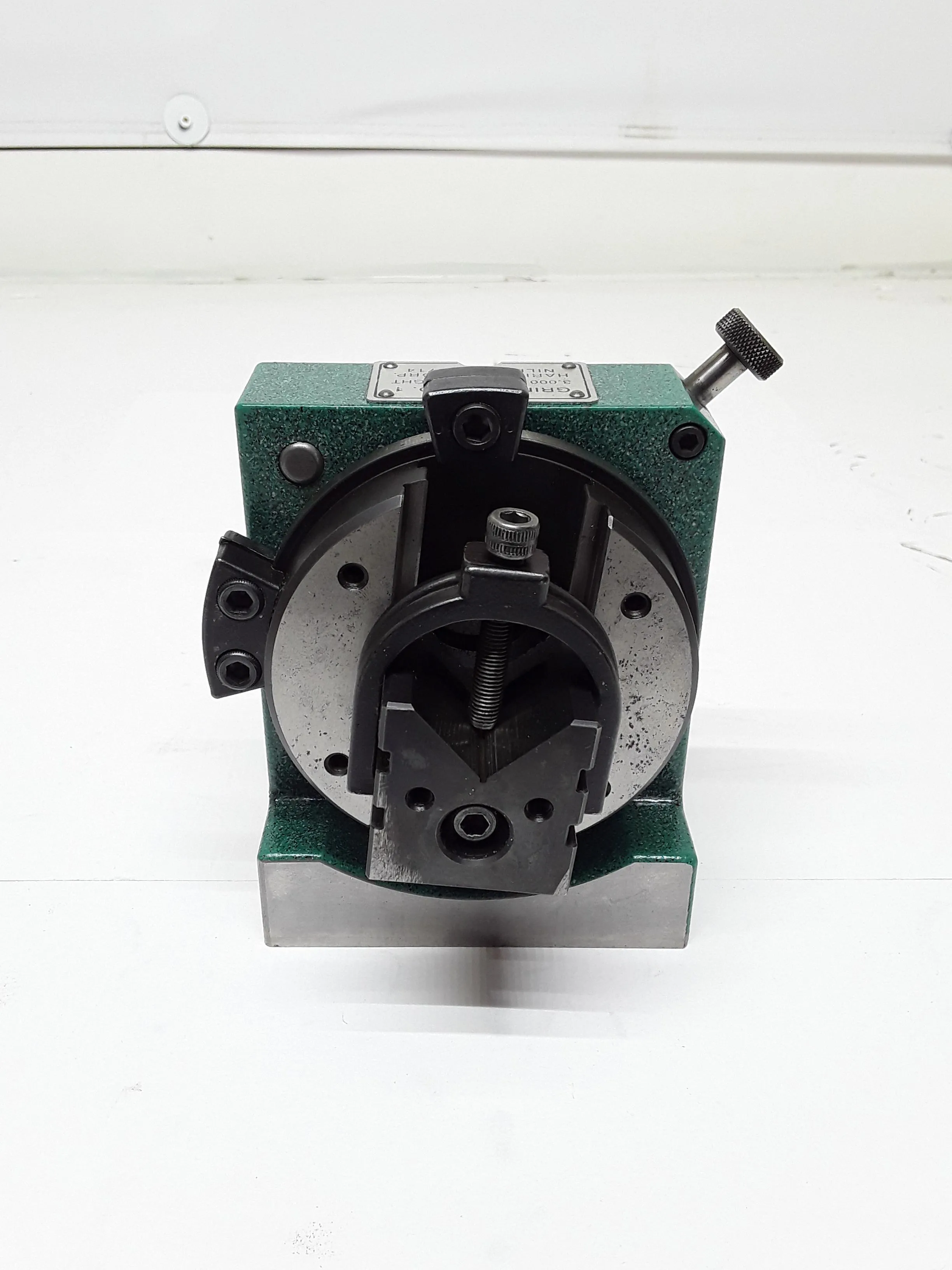 Harig GRIND-ALL No. 1 V-Block Fixture - Used Laboratory Equipment