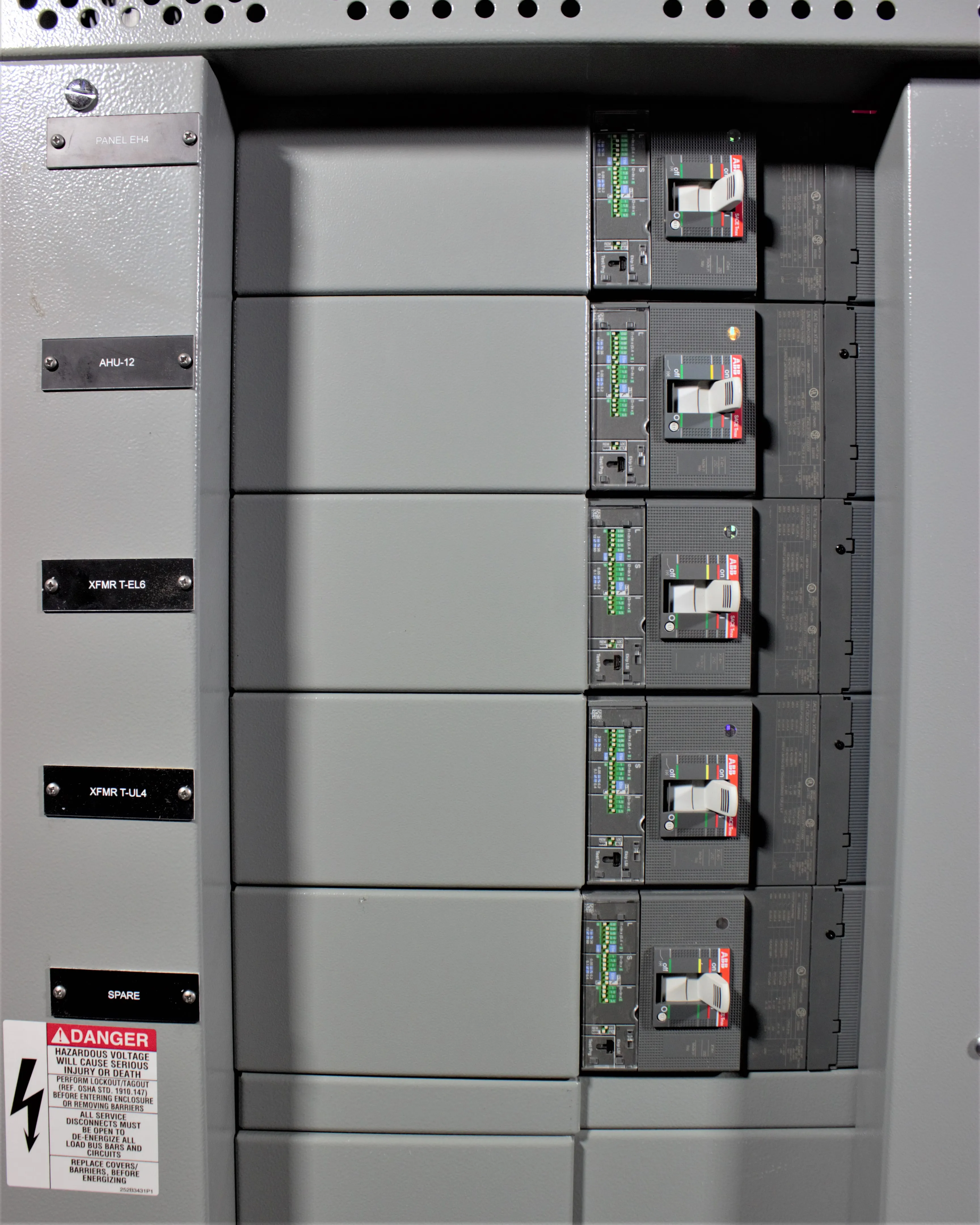 GE and ABB ReliaGear next SwitchBoard Panel 600V