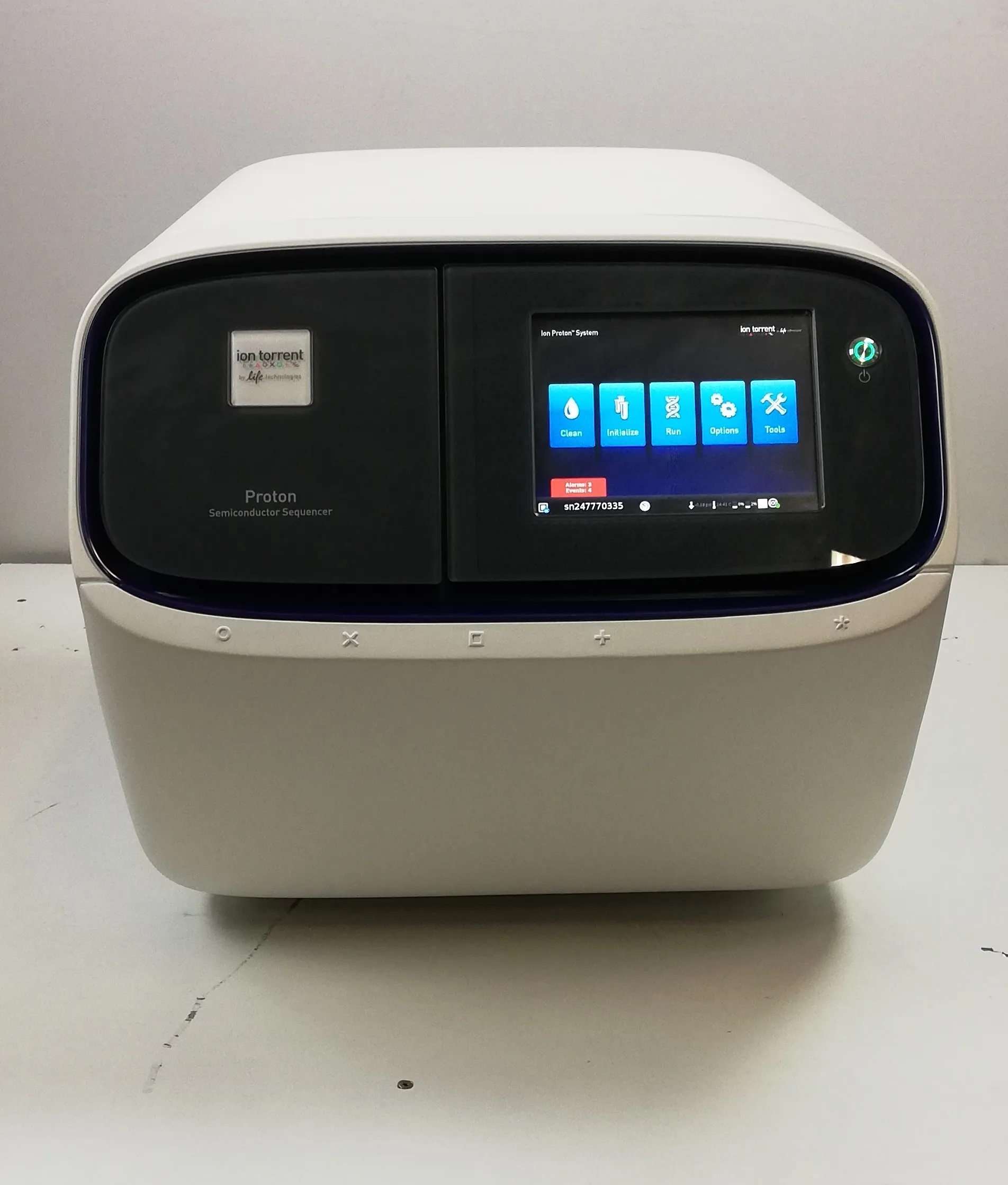 Used Life Technologies Ion Proton Sequencer DNA Sequencer 247770335 120V/220V