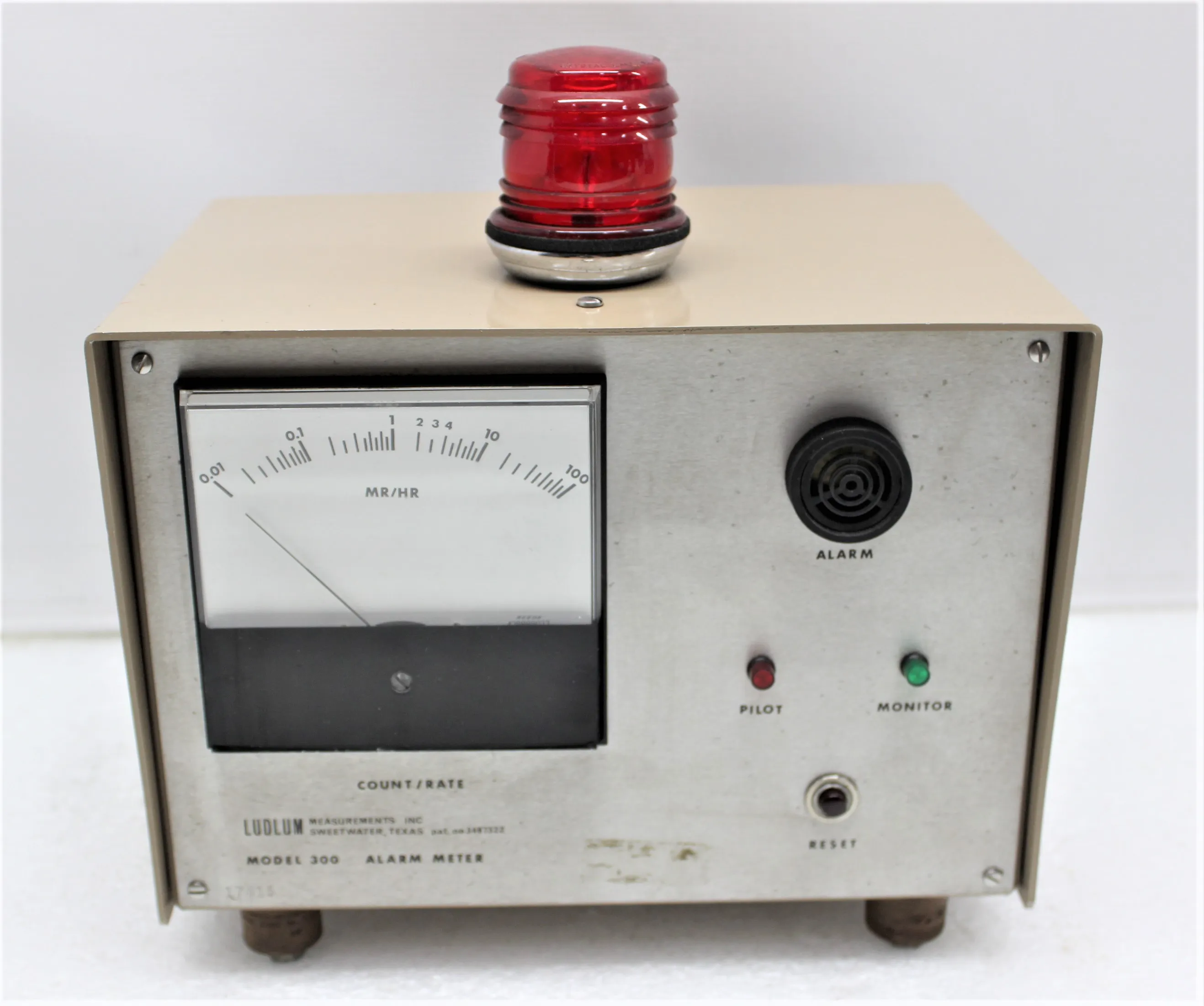 Ludlum Model 300 Radiological Area Alarm Meter