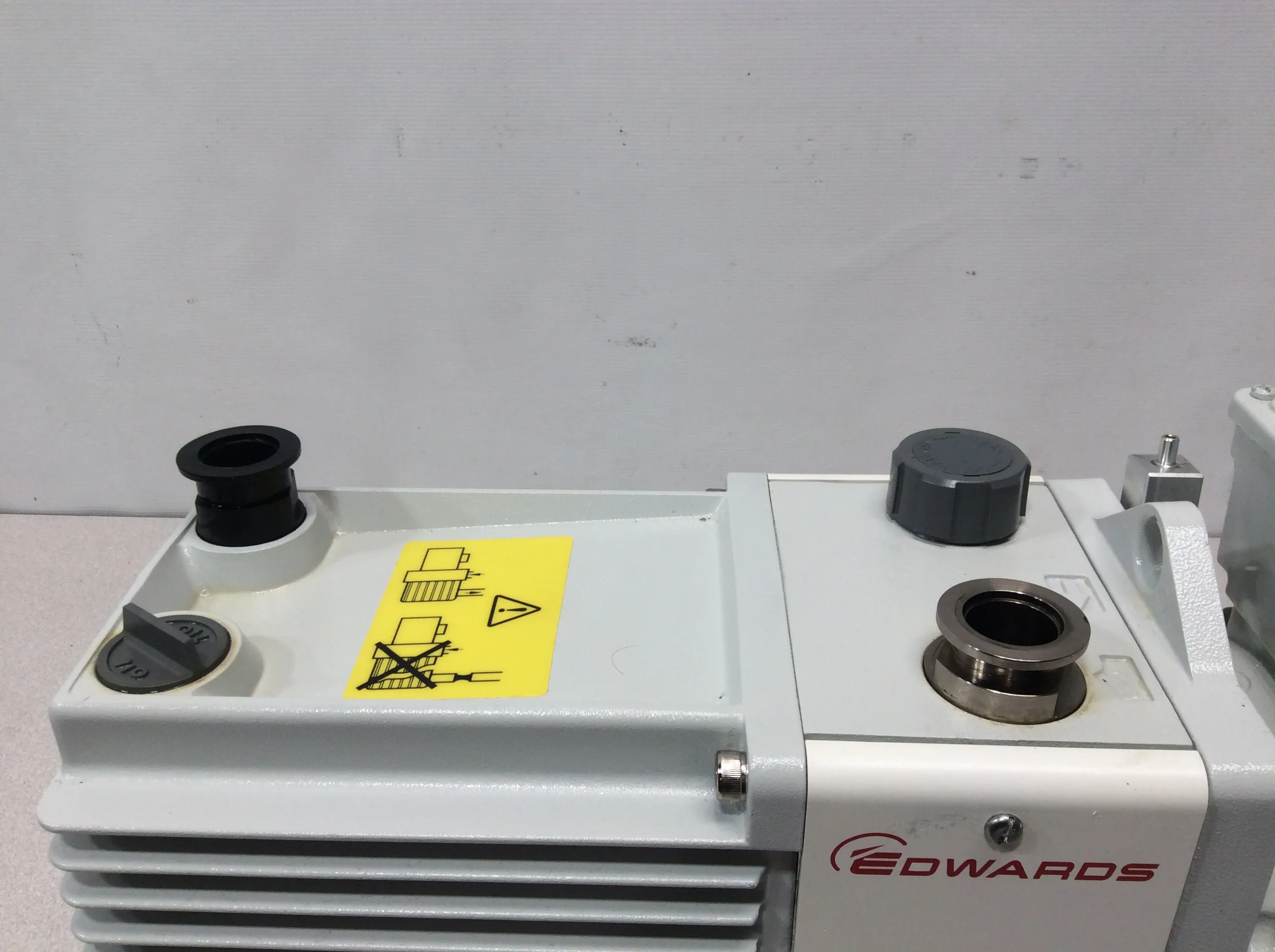 Edwards E2M30 Vacuum Pump