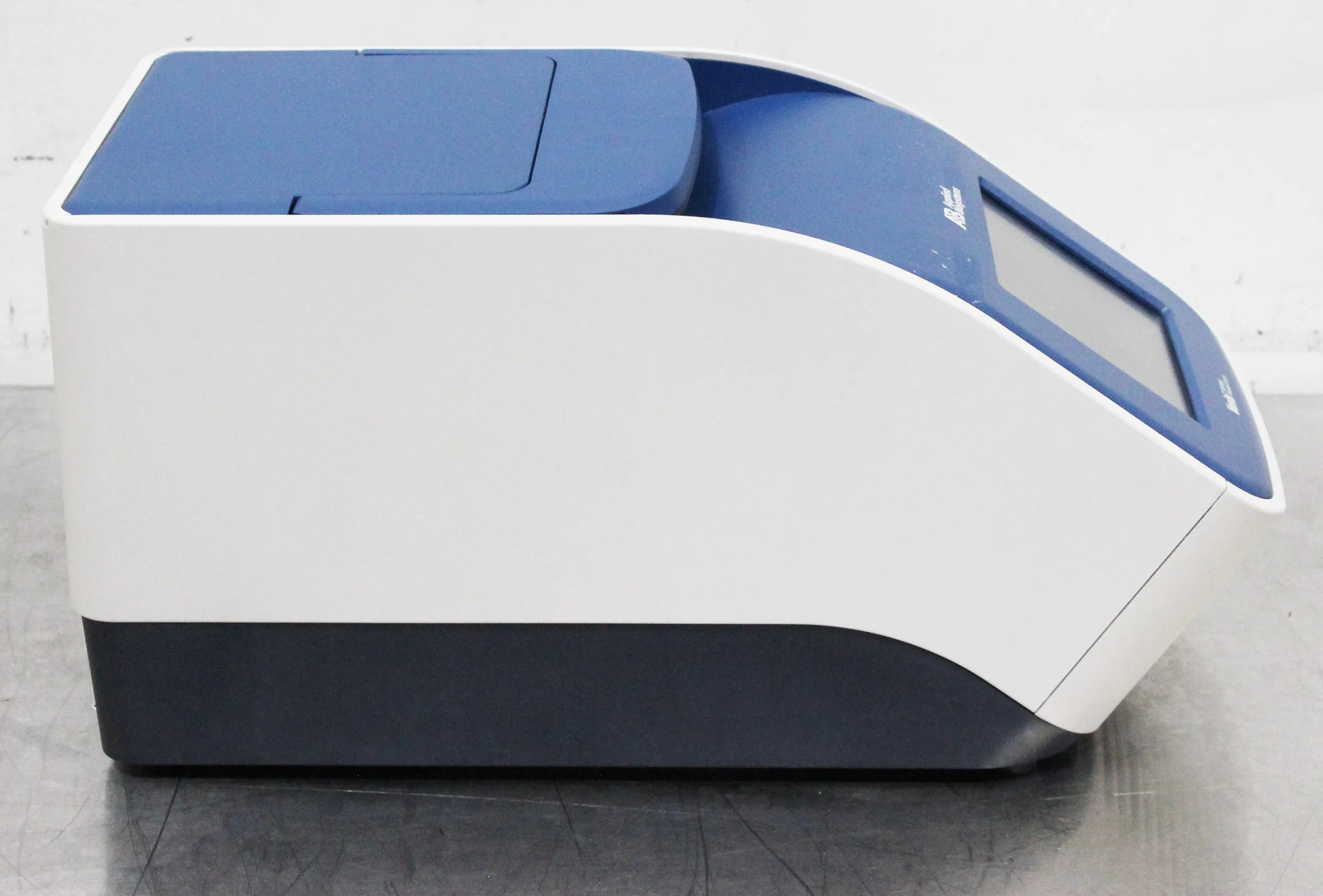 Applied Biosystems Veriti 96-Well Fast Thermal Cycler