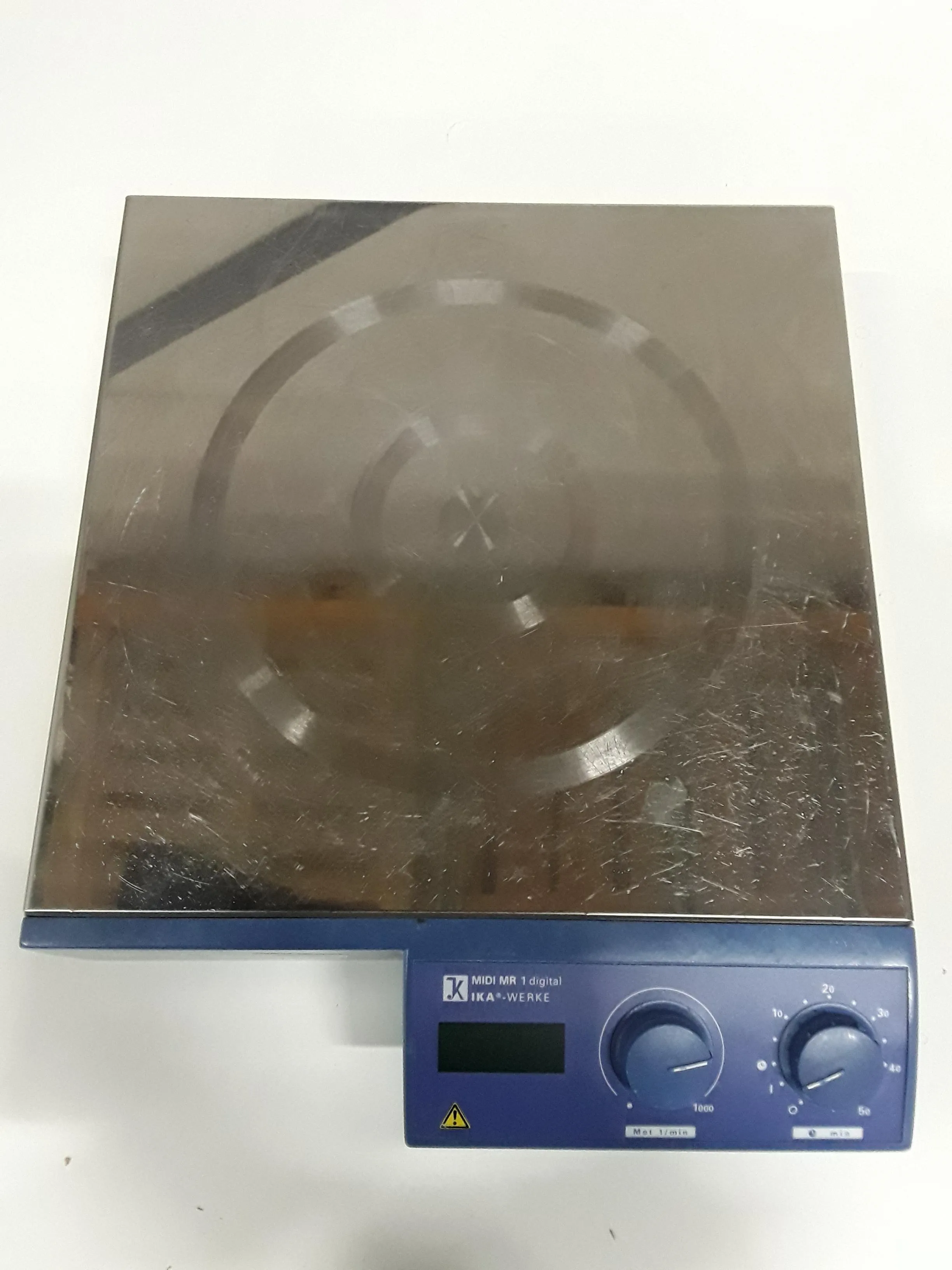 IKA MIDI MR 1 Digital Magnetic Stir Plate - Powerful Stirrer - No Heating Function