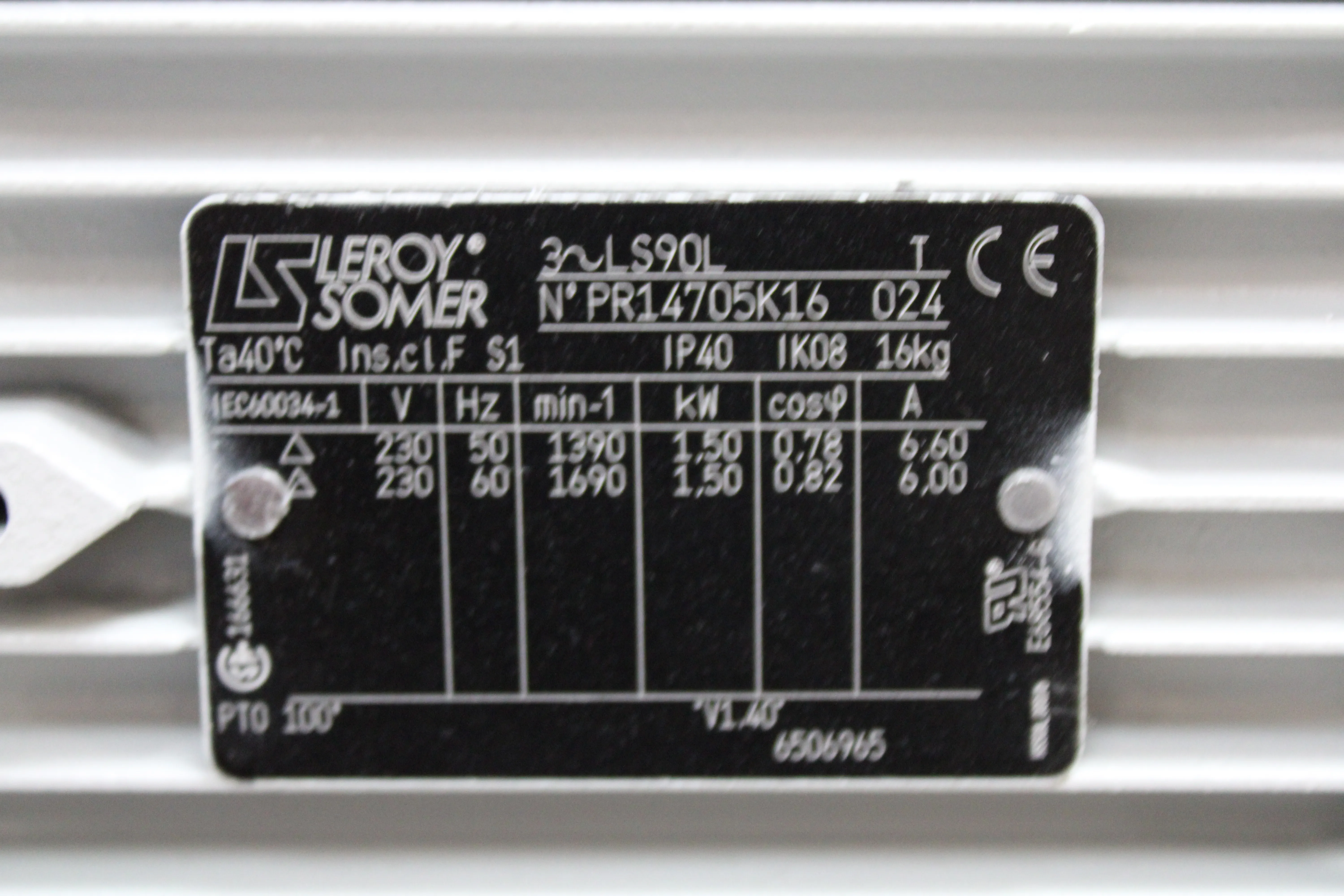 Leybold Sogevac SV65BIFC 960465V013001 Vacuum Pump