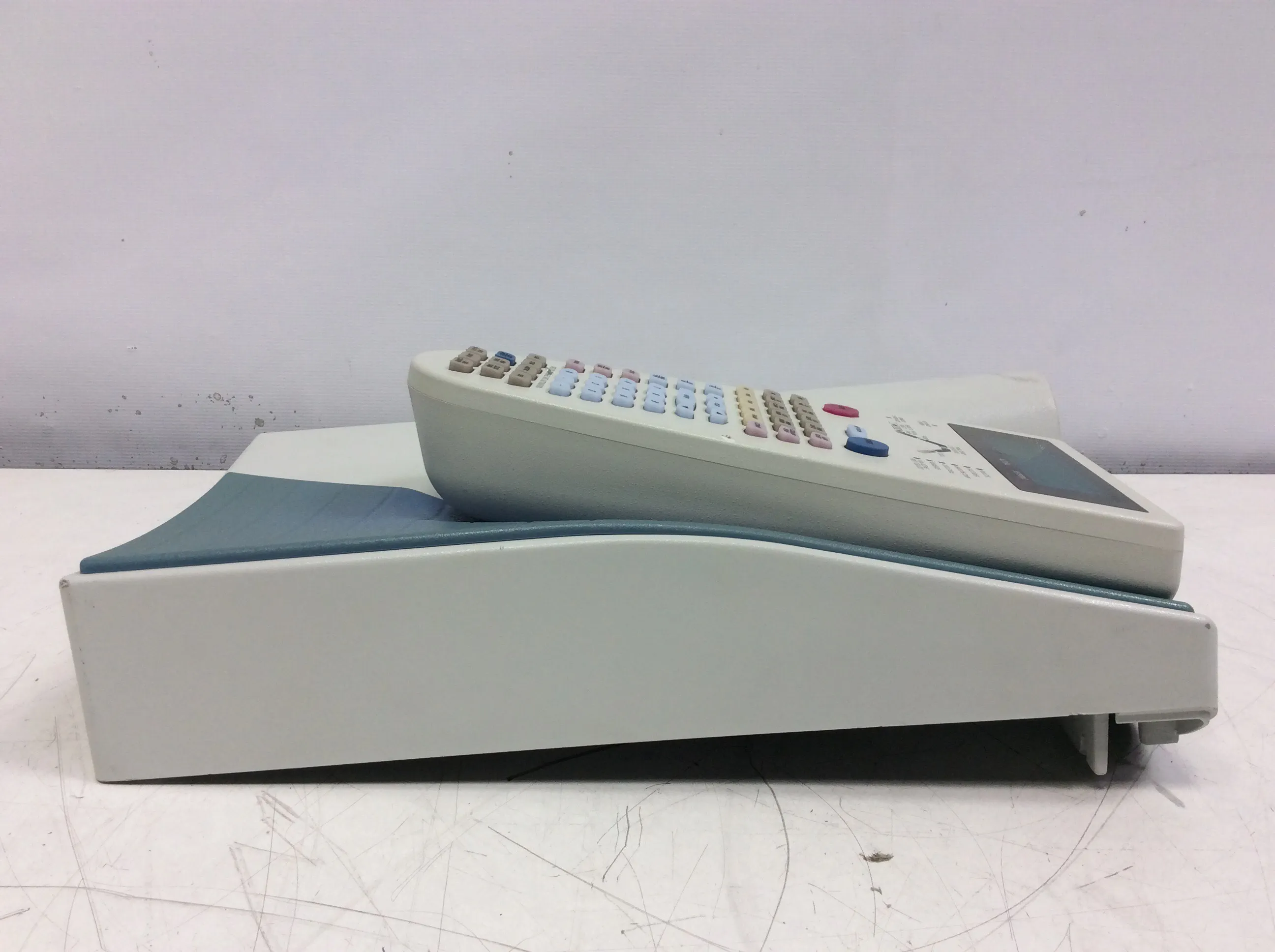 Thermo Finnigan Trace GC Ultra Control Gas Chromatograph - Not Working For Parts Only Sold AS IS