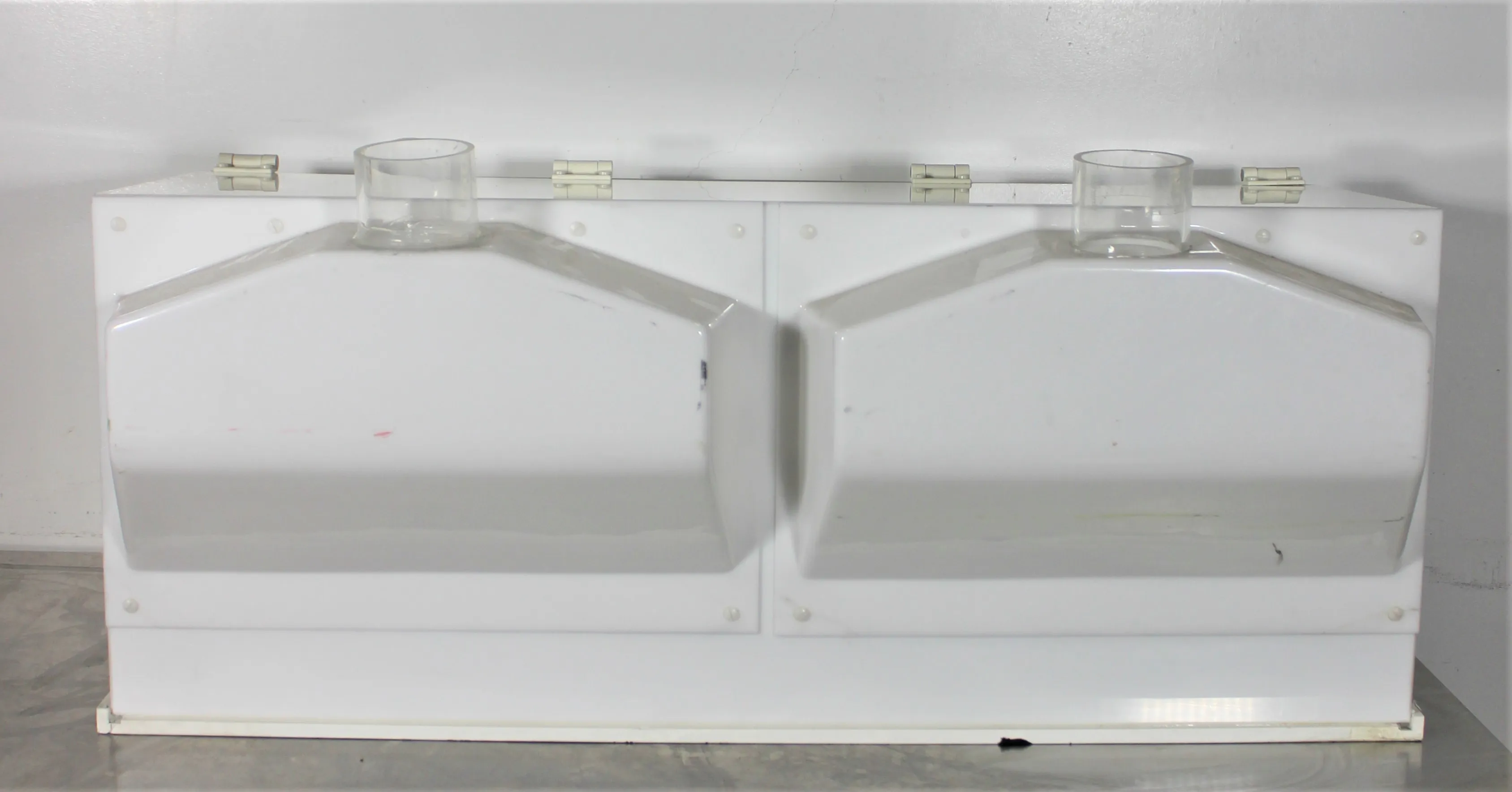 Flow Sciences Fume Hood FS2020