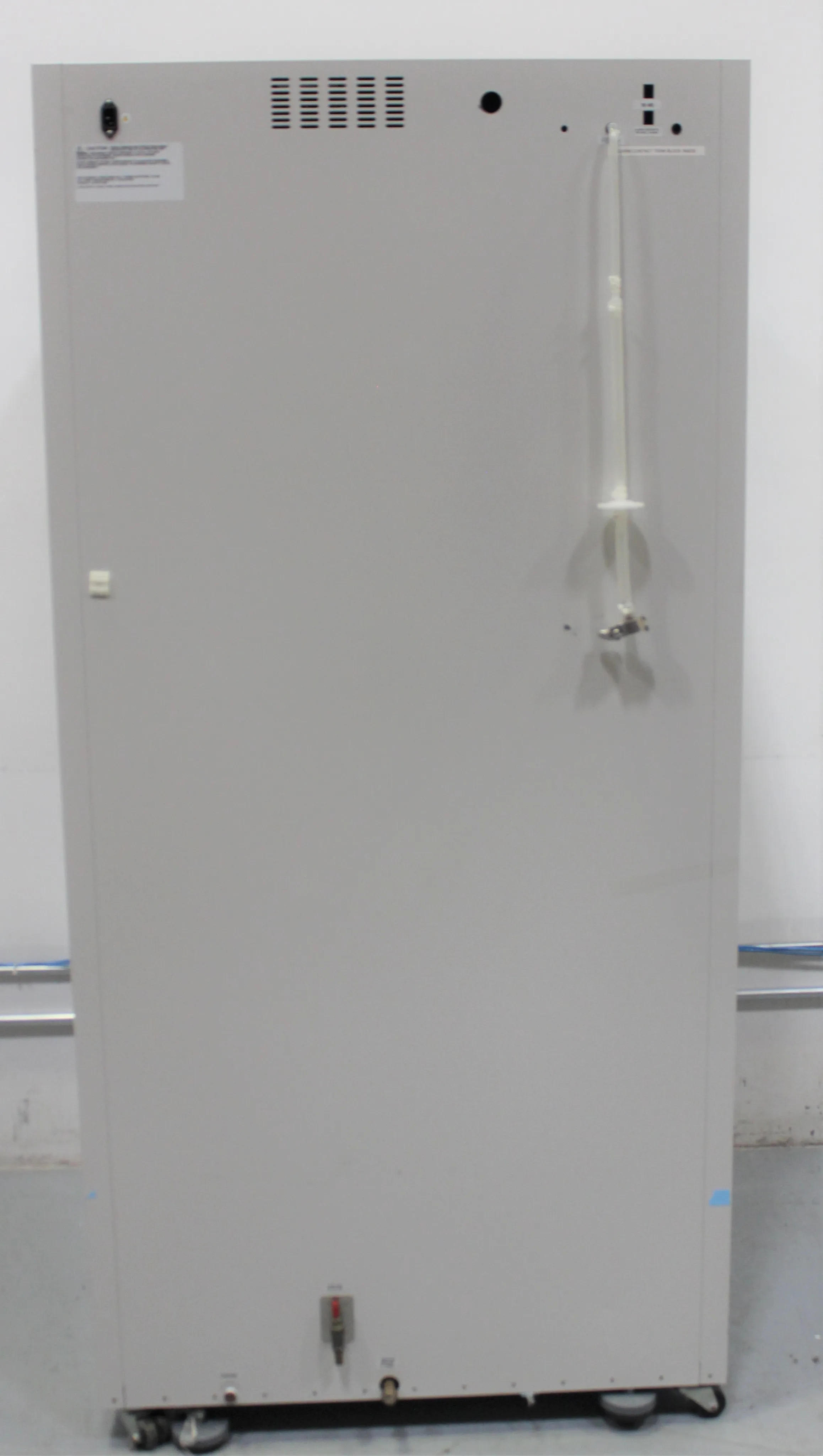 Thermo Scientific Large-Capacity CO2 Incubator 821L 29 cu. ft. Polished Stainless Steel Interior