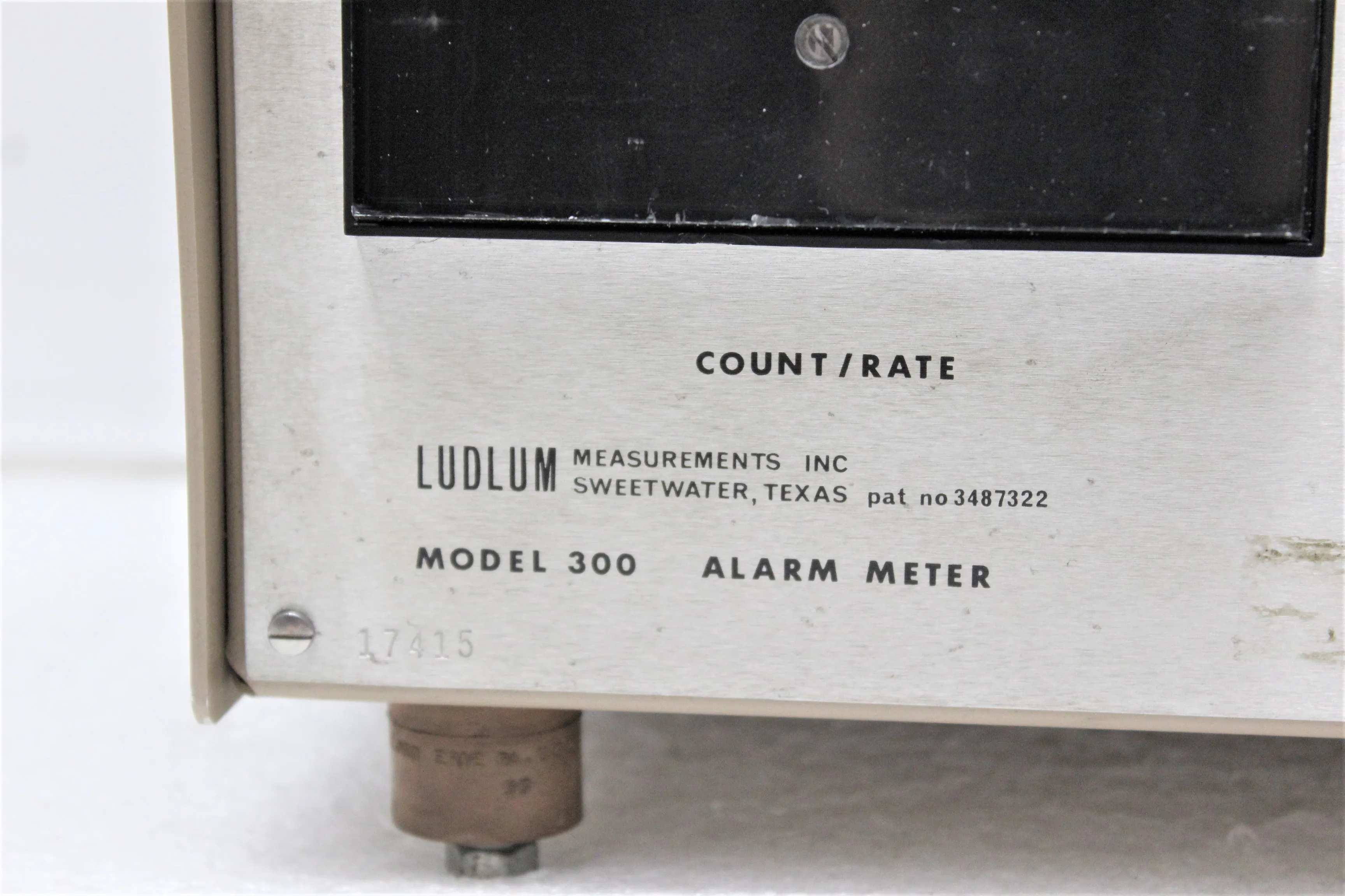 Ludlum Model 300 Radiological Area Alarm Meter