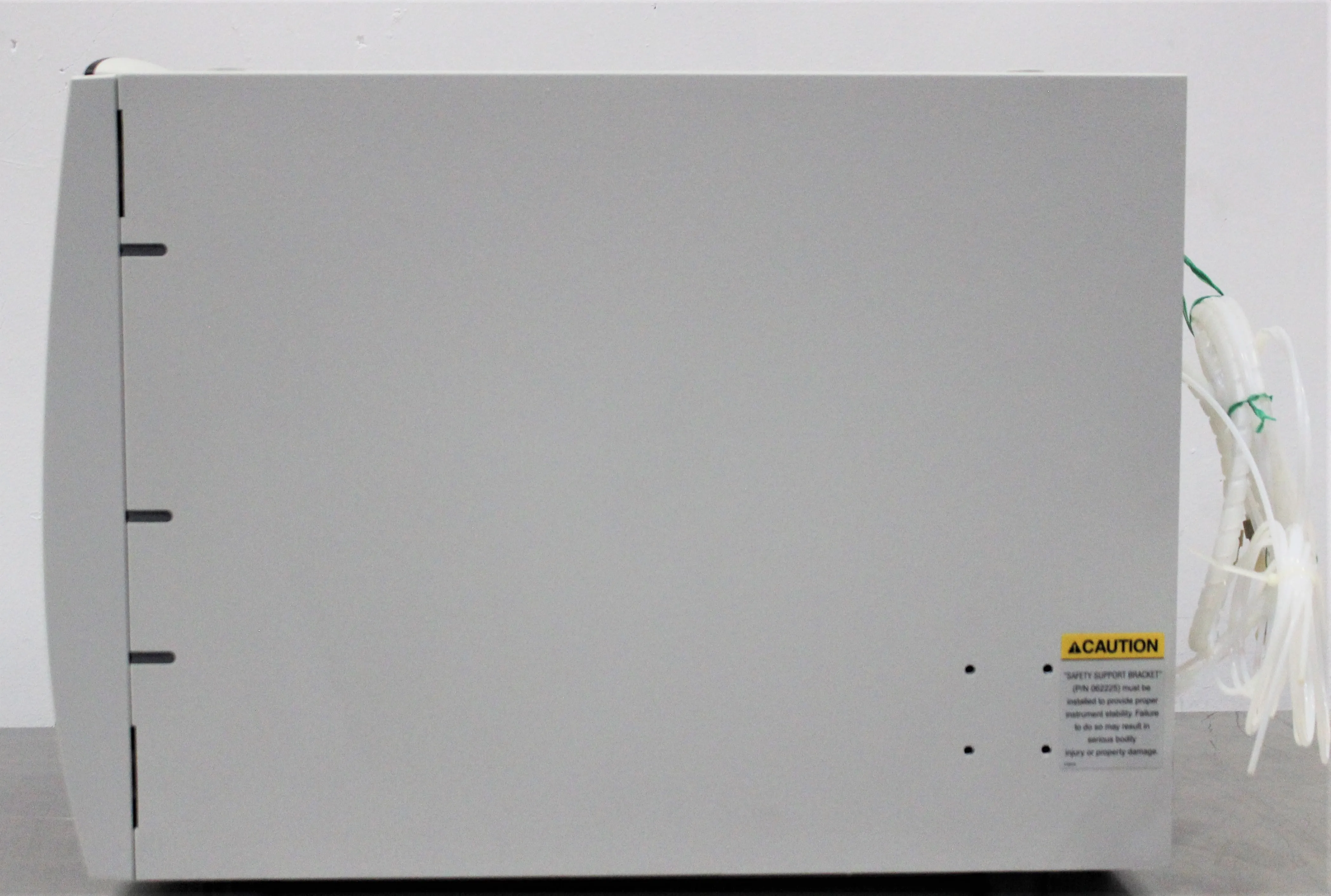 Thermo Scientific Dionex DP-5 Pump HPLC / FPLC / GC / CE 120V/220V 50Hz/60Hz