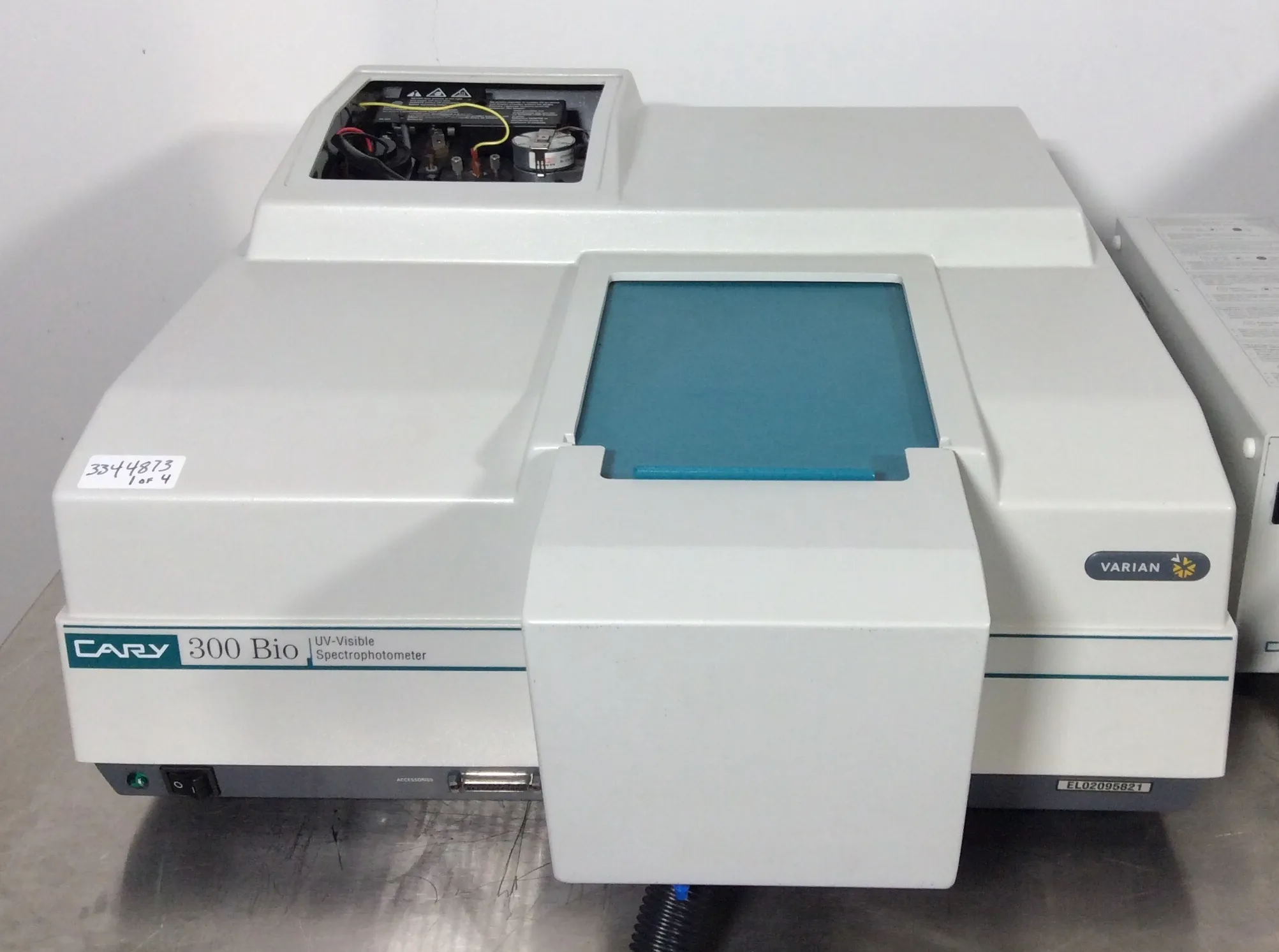 Varian Cary 300 Bio UV-Visible Spectrophotometer w/ Temperature Controller