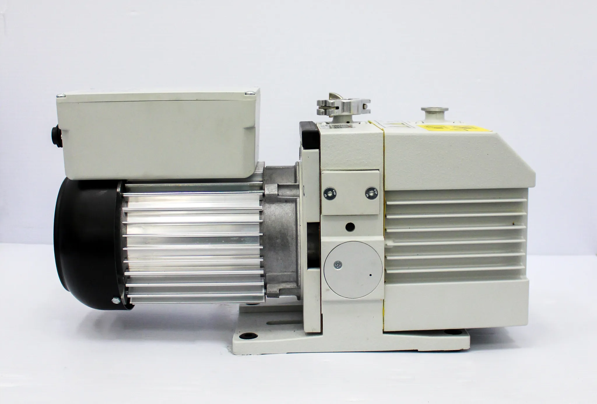 Leybold Trivac Vacuum Pump D4B