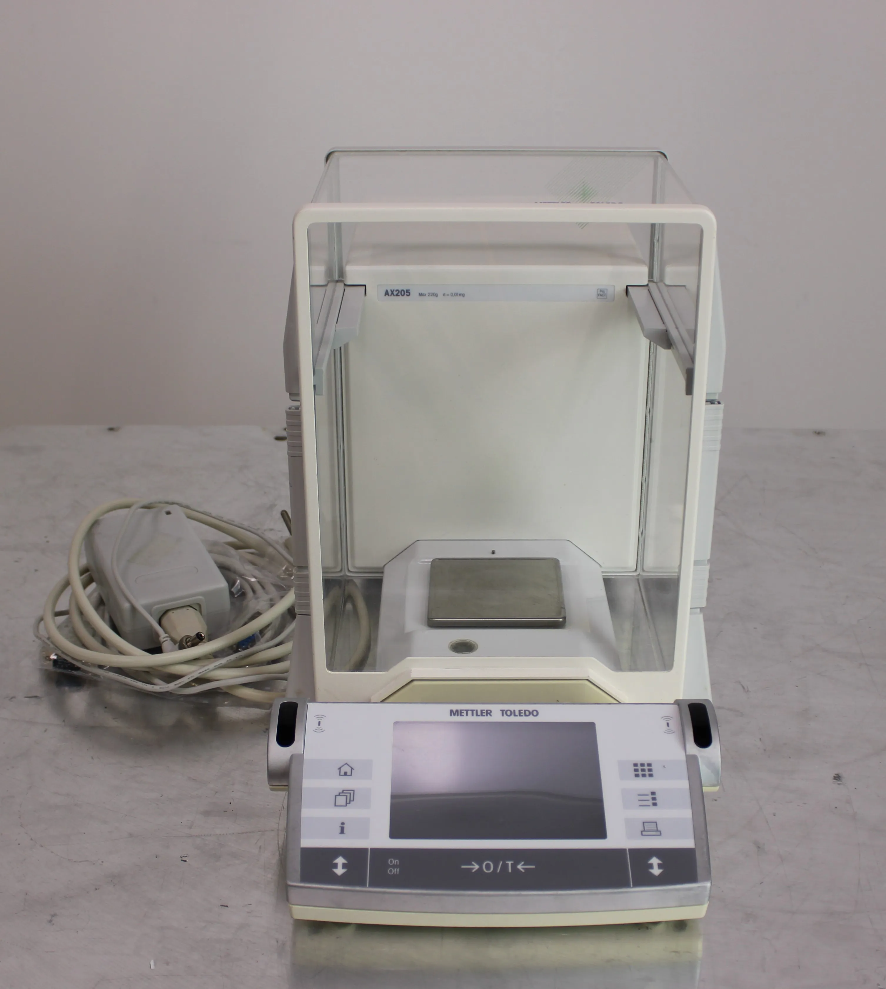 Mettler Toledo AX205 Analytical Balance with 0.01mg Readability