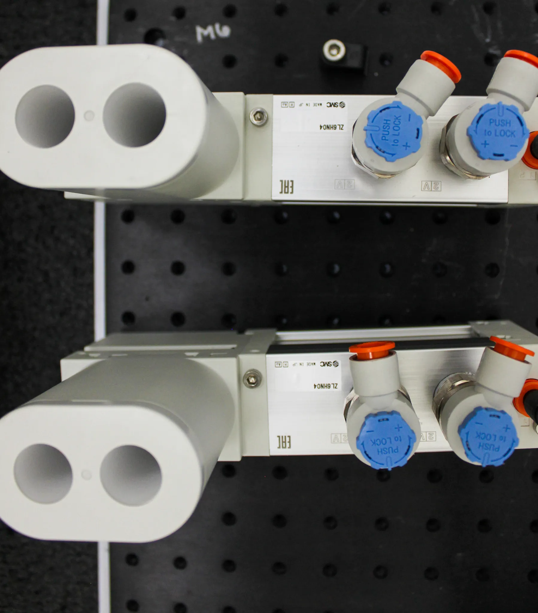 THORLABS MB4560A/M Custom Base Controlling Thermal Expansion SMC