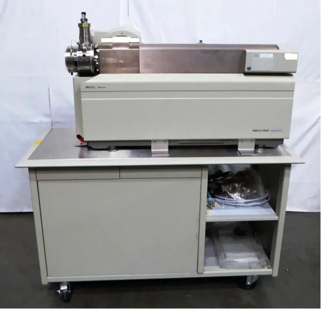 AB Sciex Q-trap 4000 LC / MS Mass Spectrometer