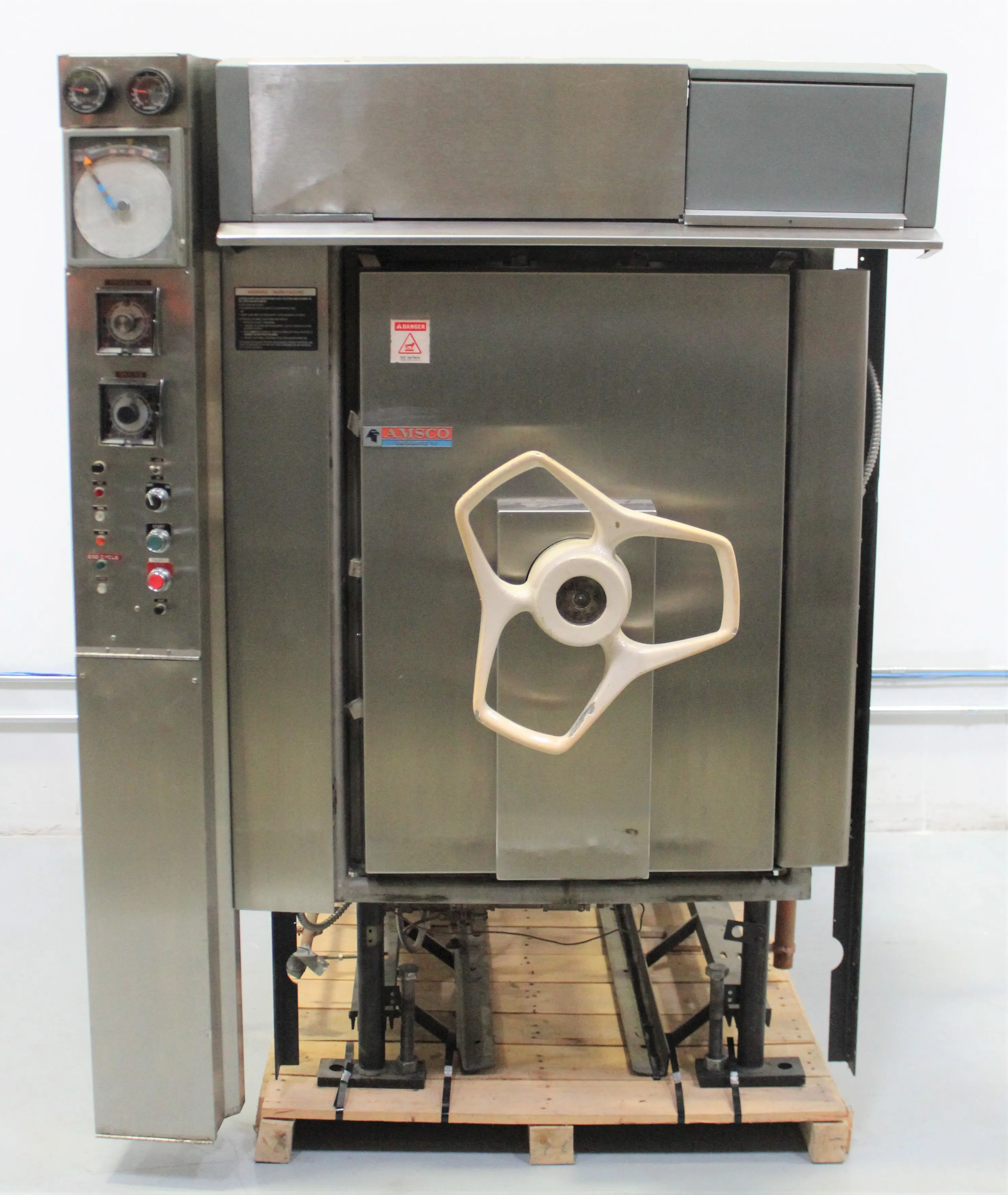 AMSCO Steam Sterilizer