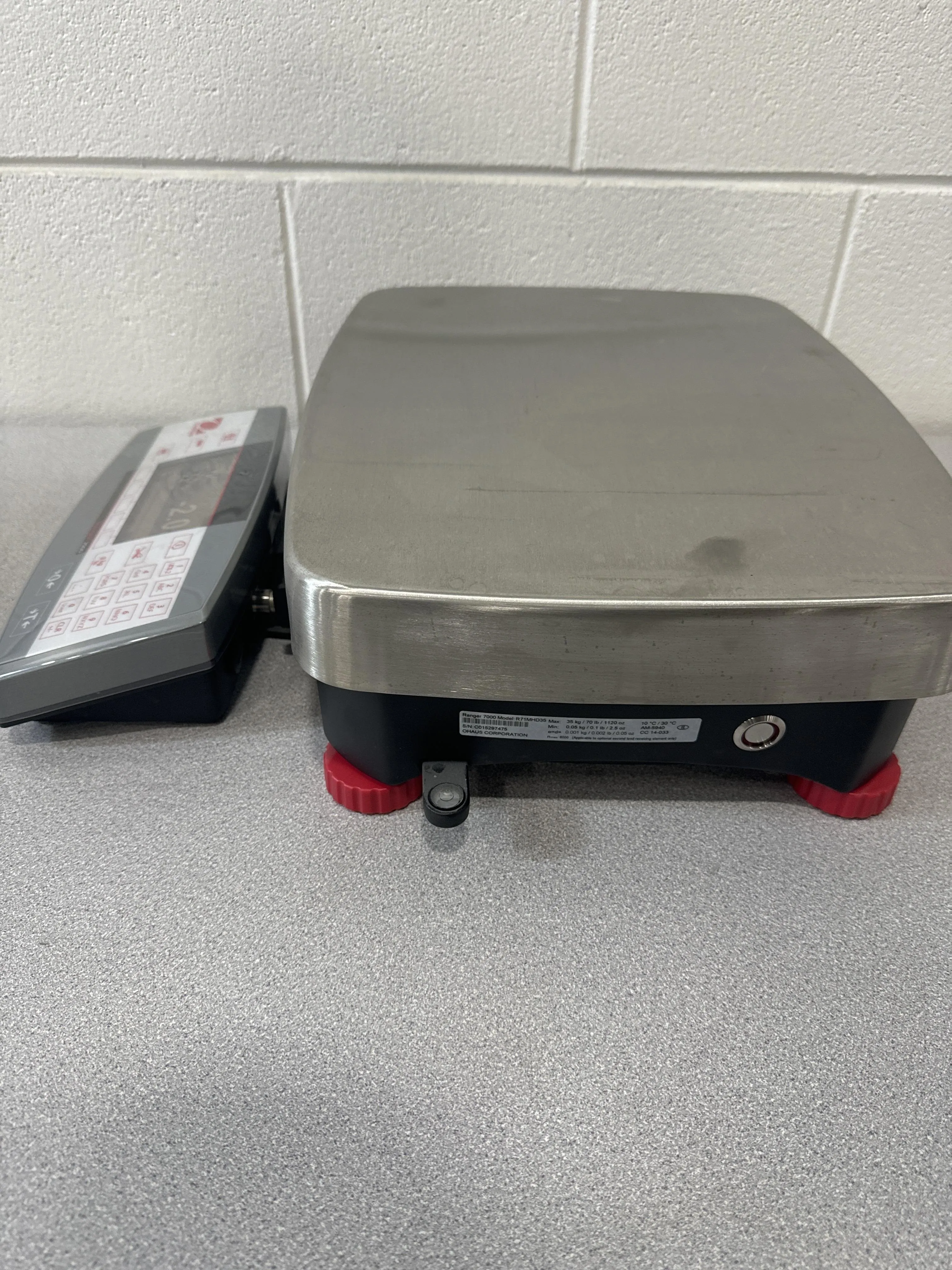 OHAUS RANGER7000 DIGITAL SCALES