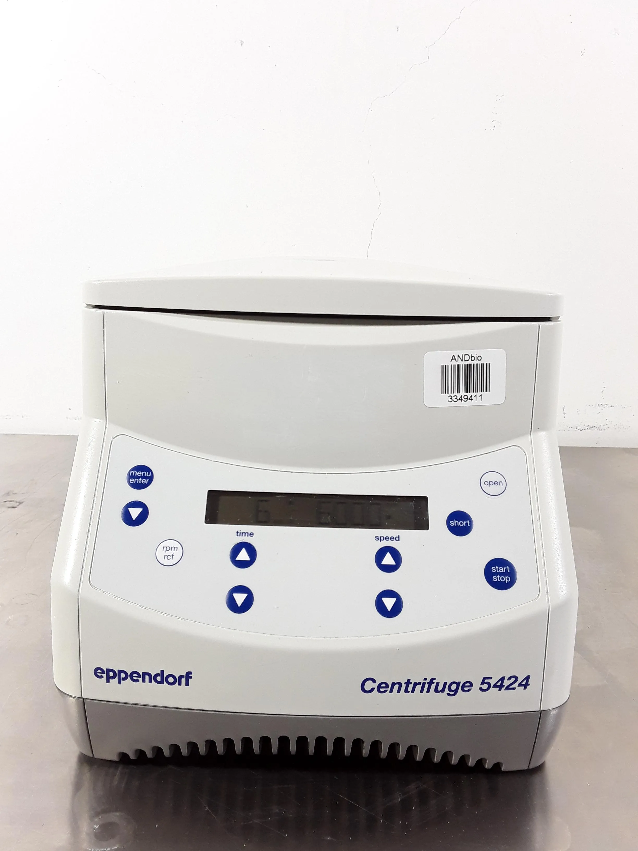 Eppendorf 5424 Benchtop Centrifuge | Used Lab Equipment