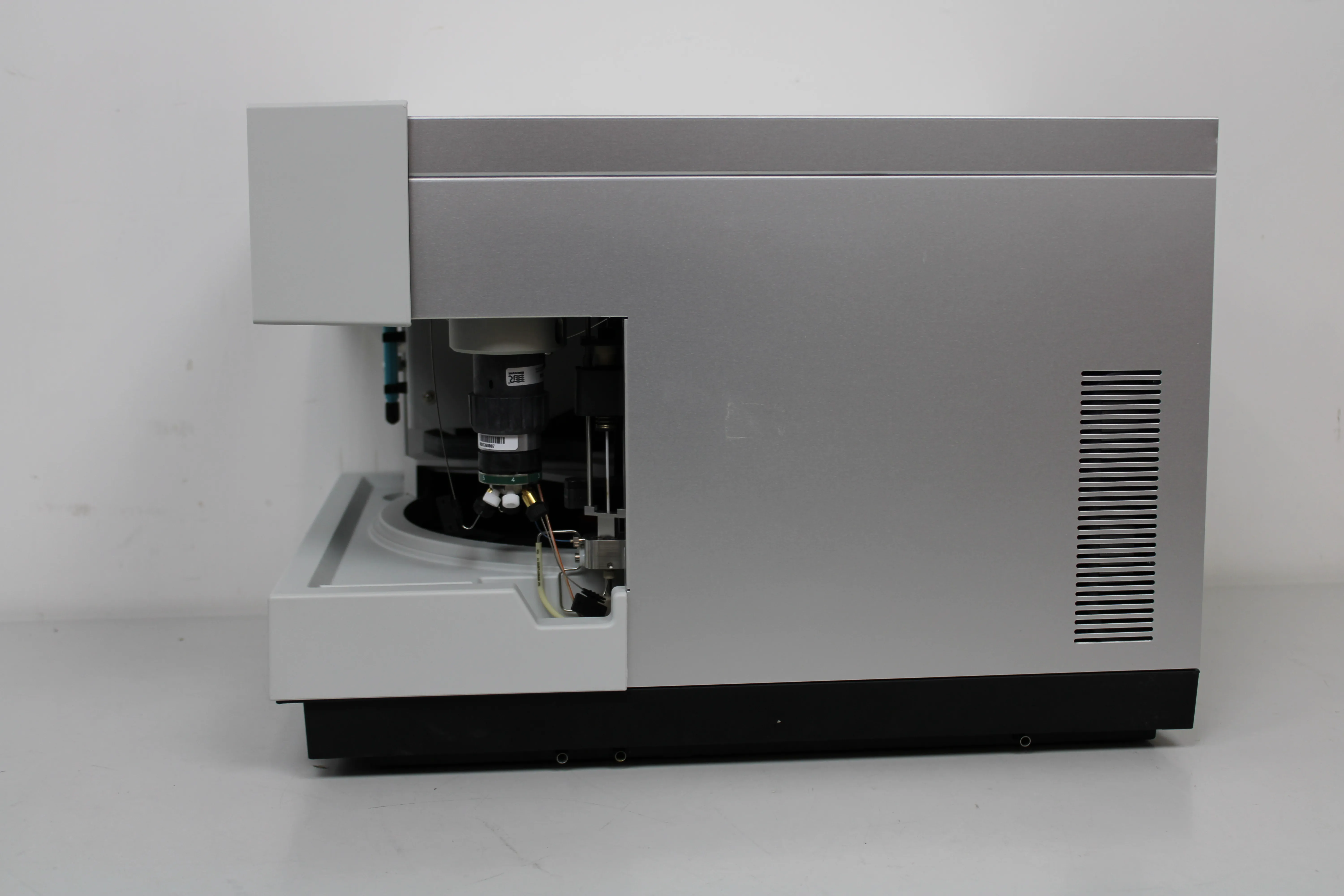 Thermo Scientific Dionex UltiMate WPS-3000TBRS Well Plate Autosampler