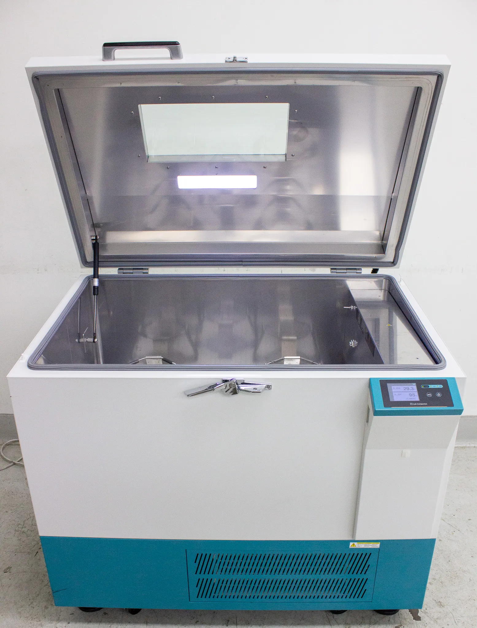 Jeio Tech Lab Companion Refrigerated Incubated Shaker Floor Model ISF-7100R