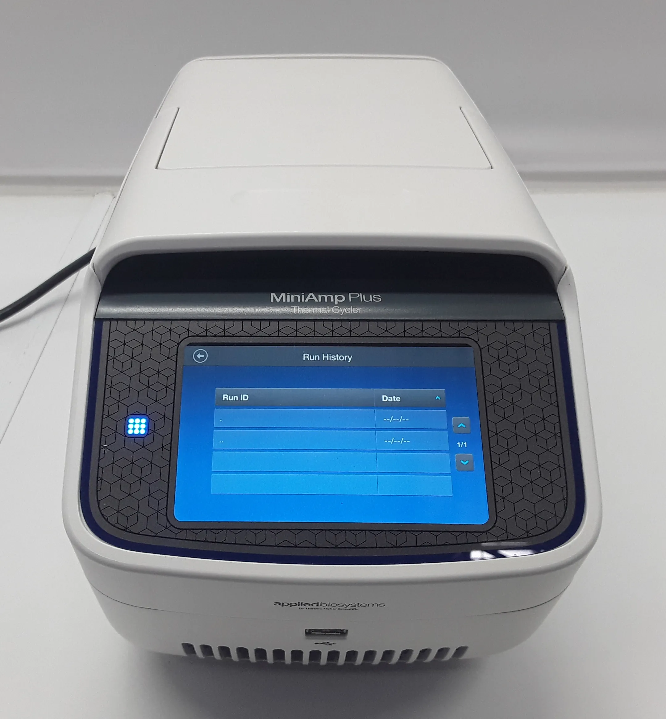 Applied Biosystems MiniAmp Thermal Cycler A37029