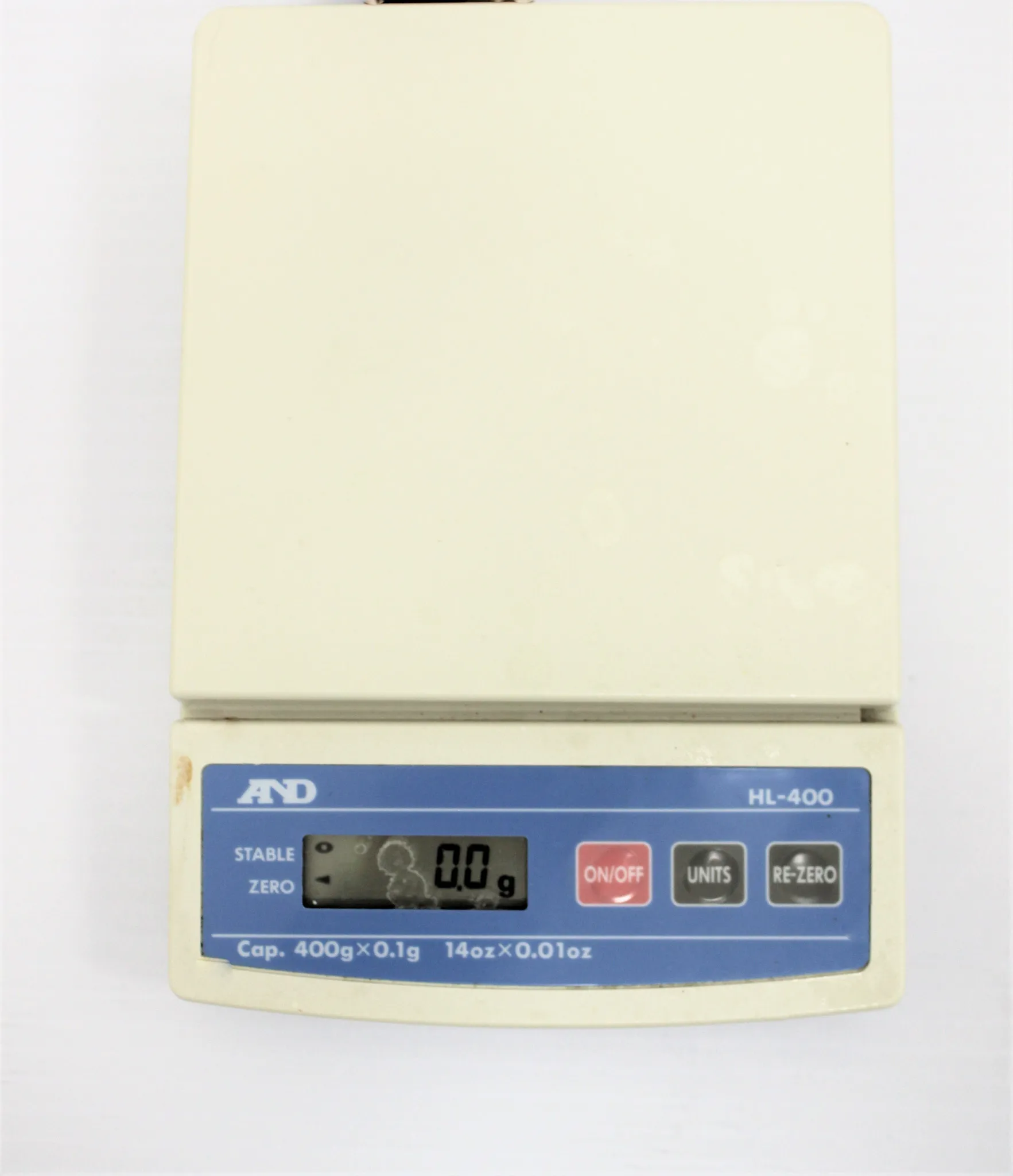 A&D HL-400 Portable Compact Scale, 400g Capacity, 0.1g Readability