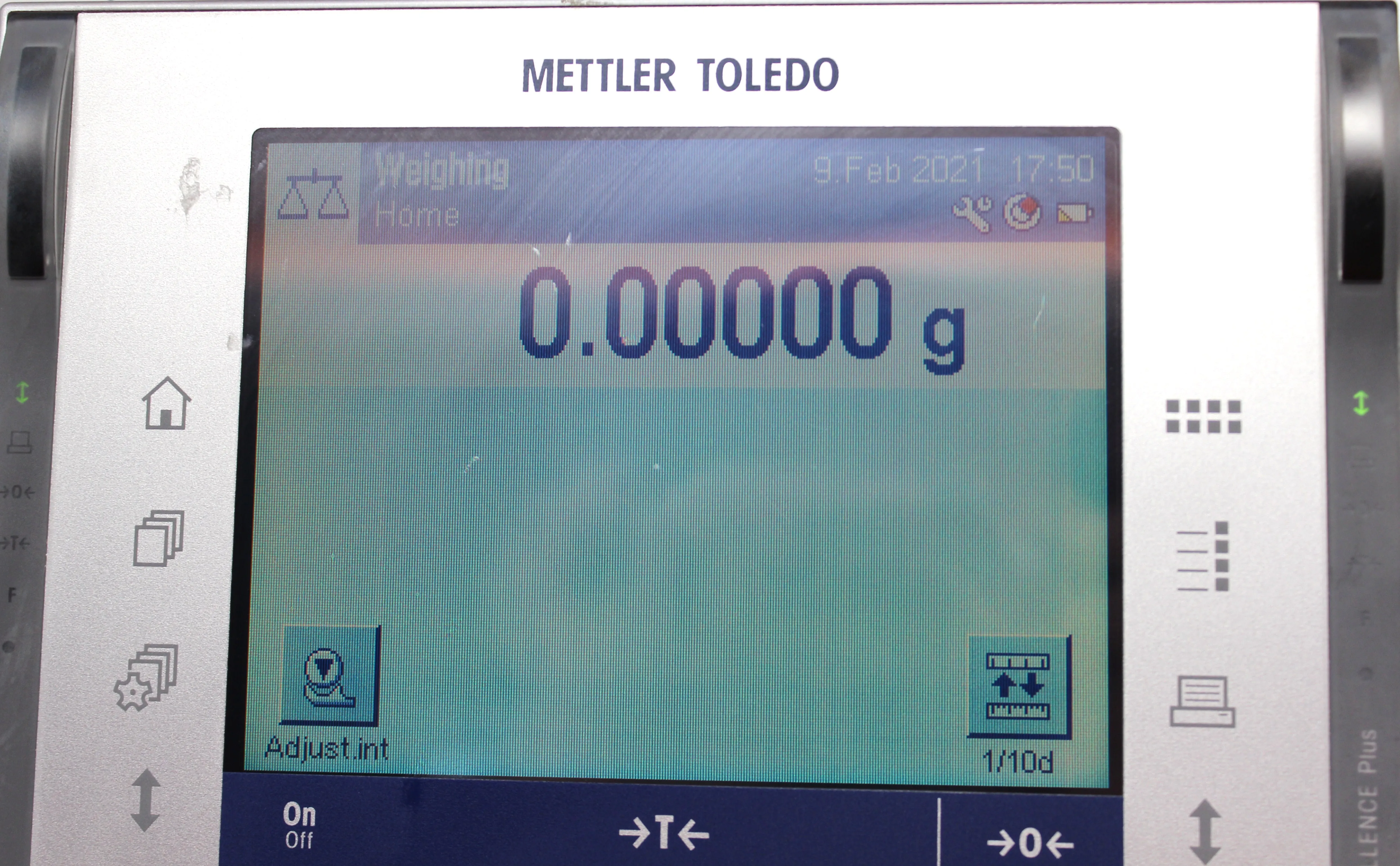 Mettler-Toledo XP105 Delta Range Analytical Balance