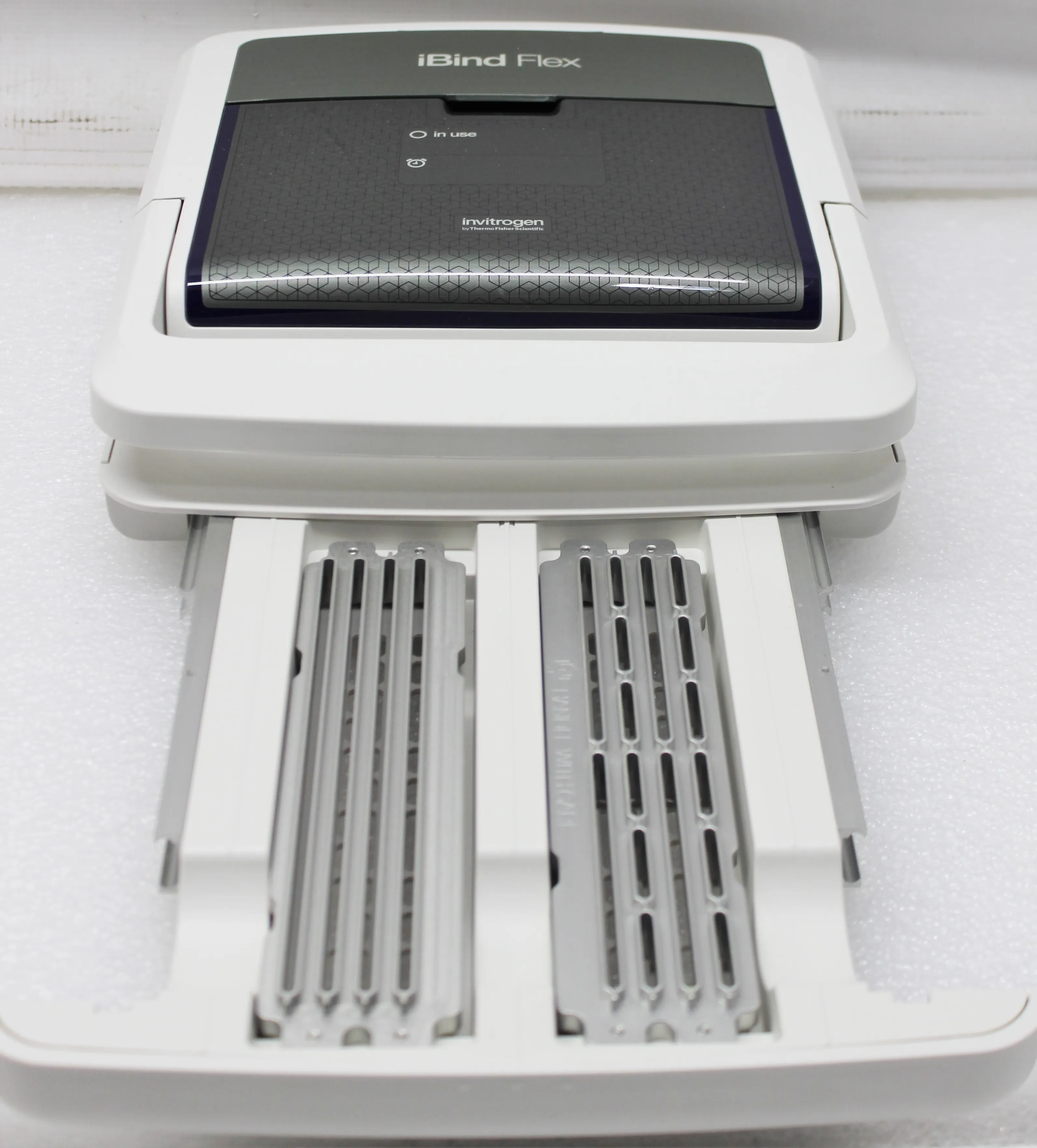 Invitrogen iBind Flex - Automated Western-Processing Device