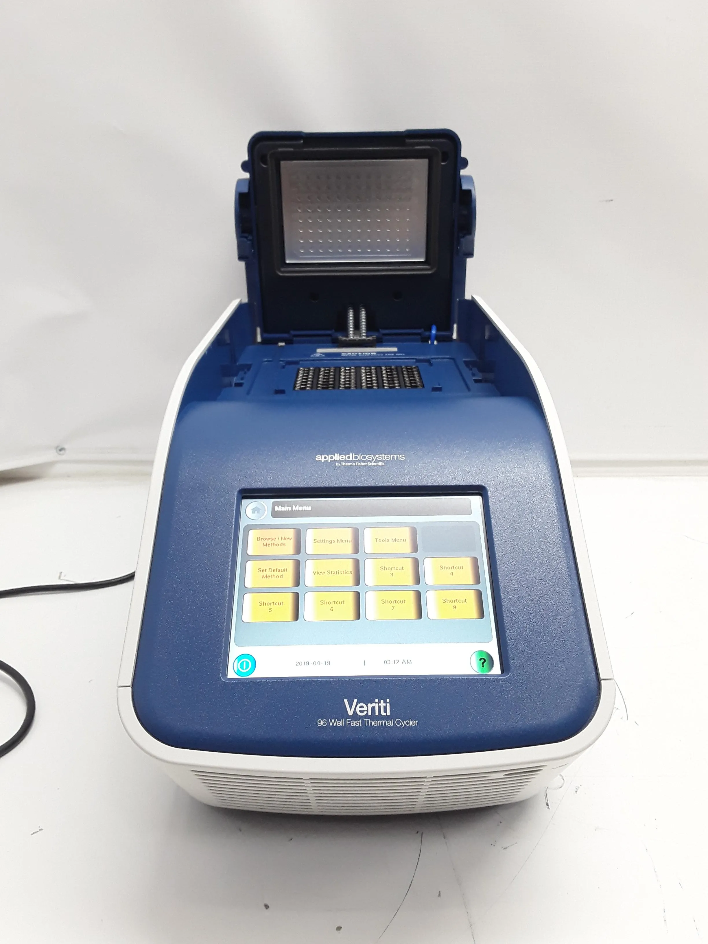 Applied Biosystems Veriti 96-Well Fast Thermal Cycler